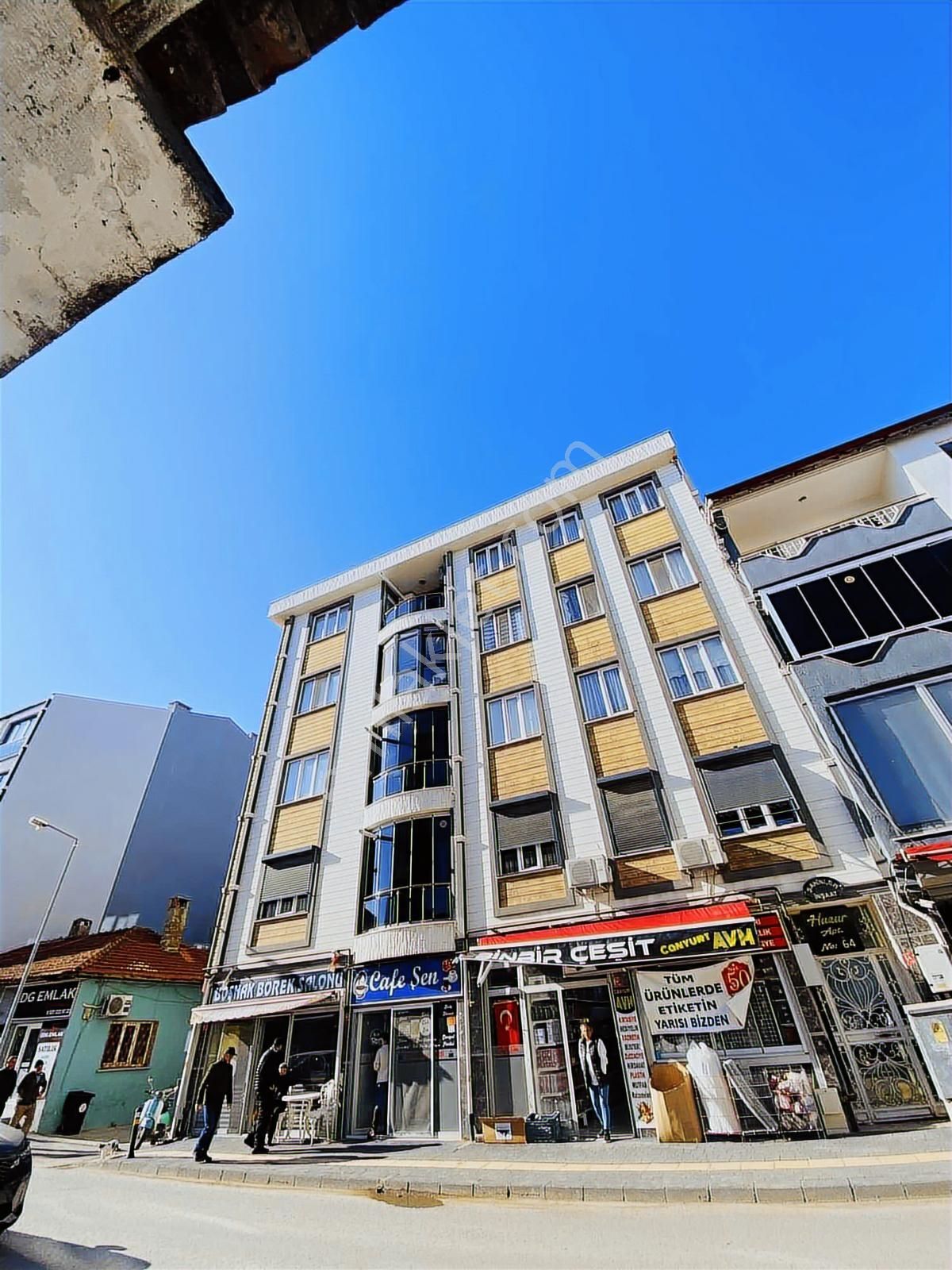 Prestijden Gömeç Merkezde Ara Kat Muhteşem 3+1 Ferah Daire