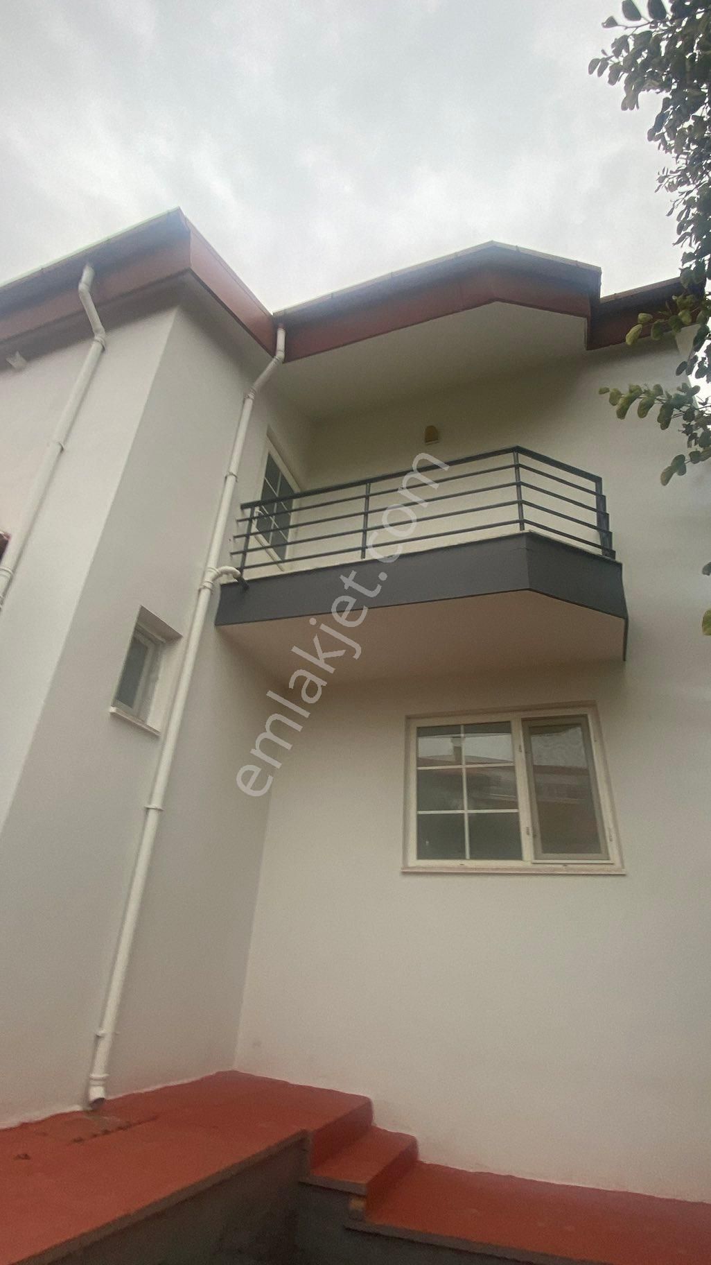 Kiralık 5+1 Villa-700 Mm Arsa Üzerinde-doğalgazlı - Görsel 23