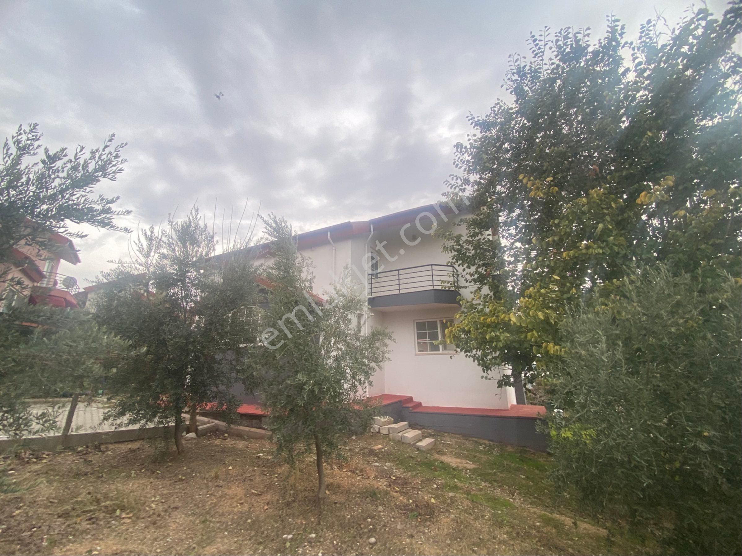 Kiralık 5+1 Villa-700 Mm Arsa Üzerinde-doğalgazlı - Görsel 24
