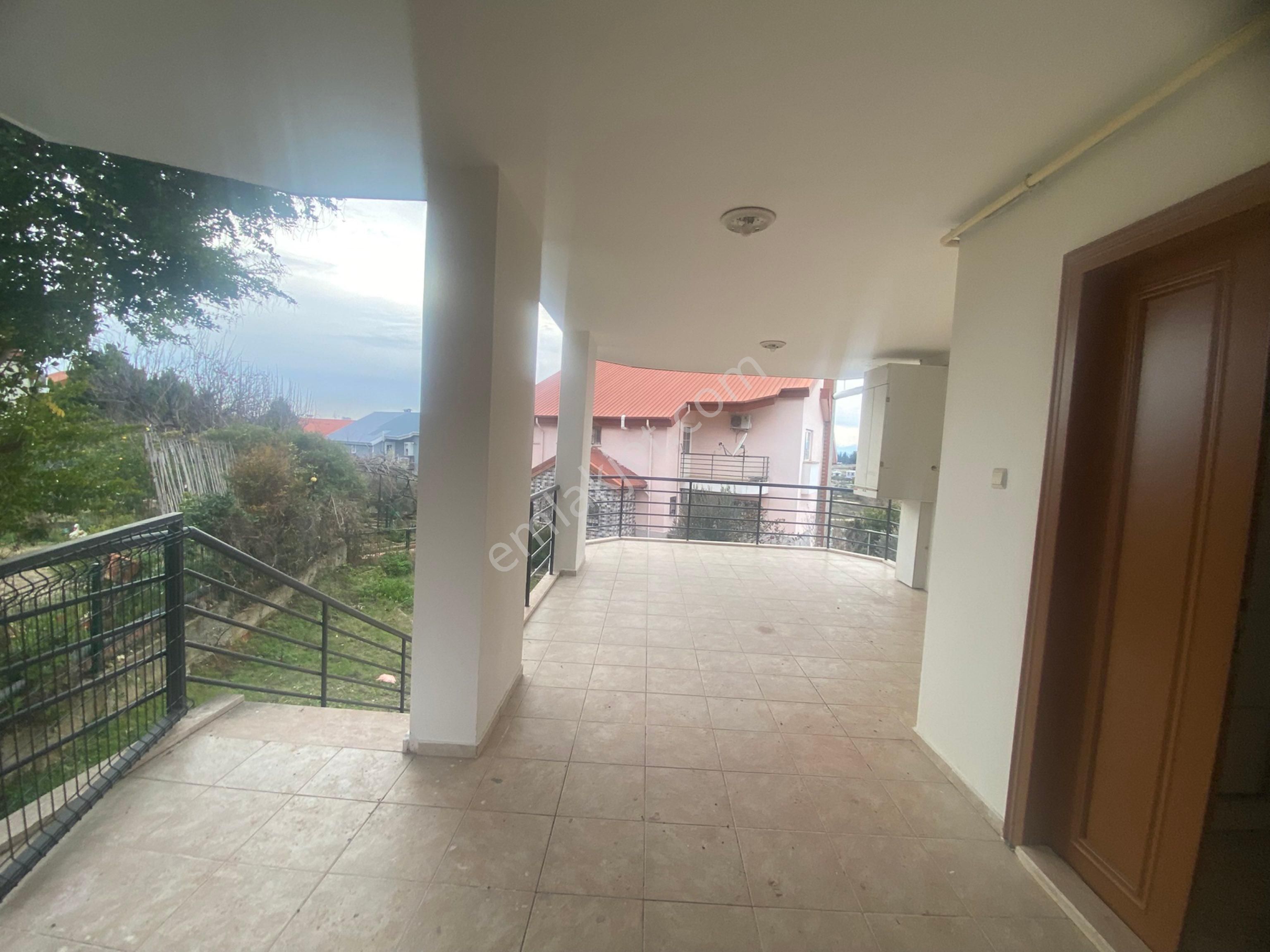 Kiralık 5+1 Villa-700 Mm Arsa Üzerinde-doğalgazlı - Görsel 7