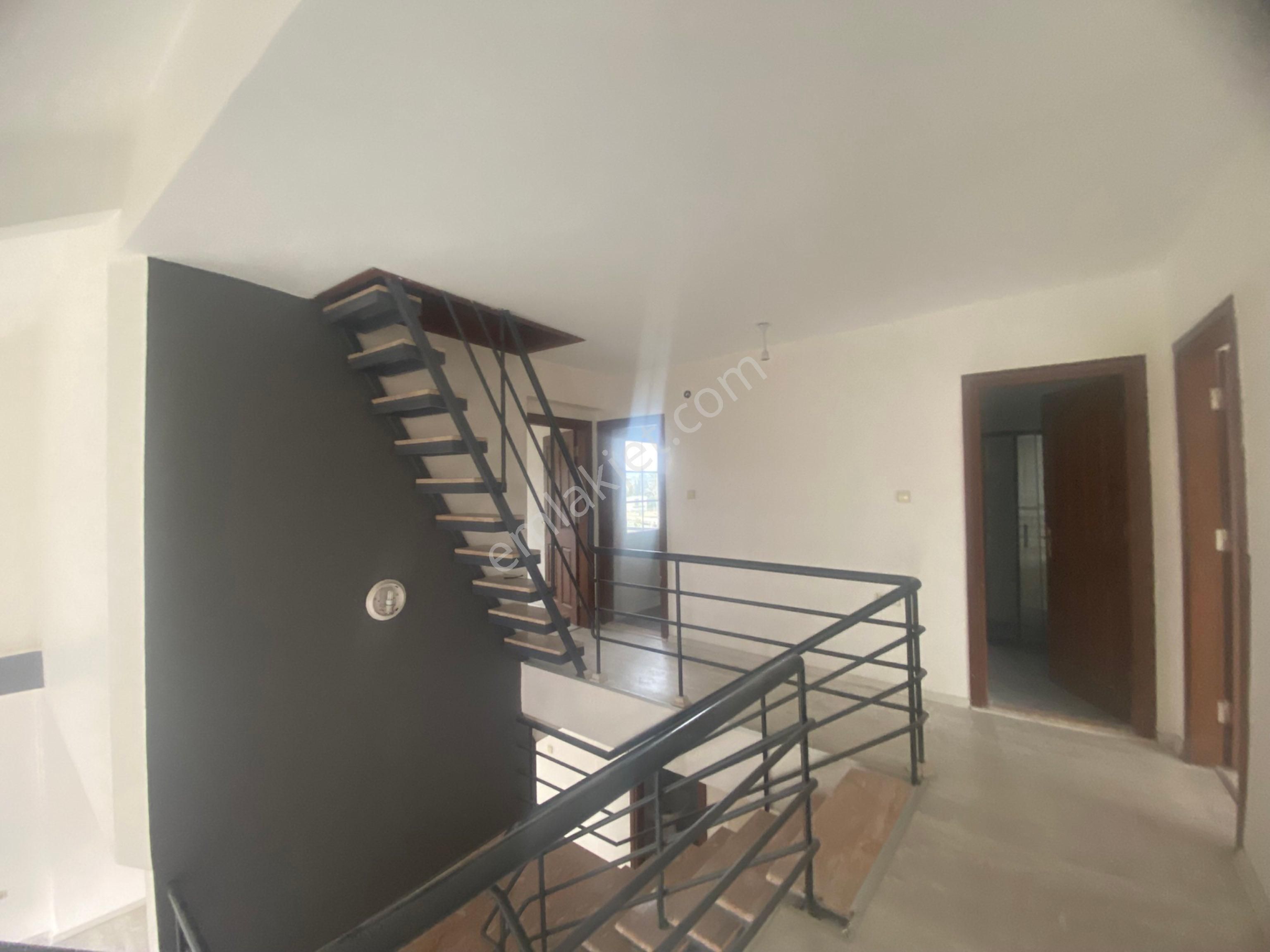Kiralık 5+1 Villa-700 Mm Arsa Üzerinde-doğalgazlı - Görsel 14