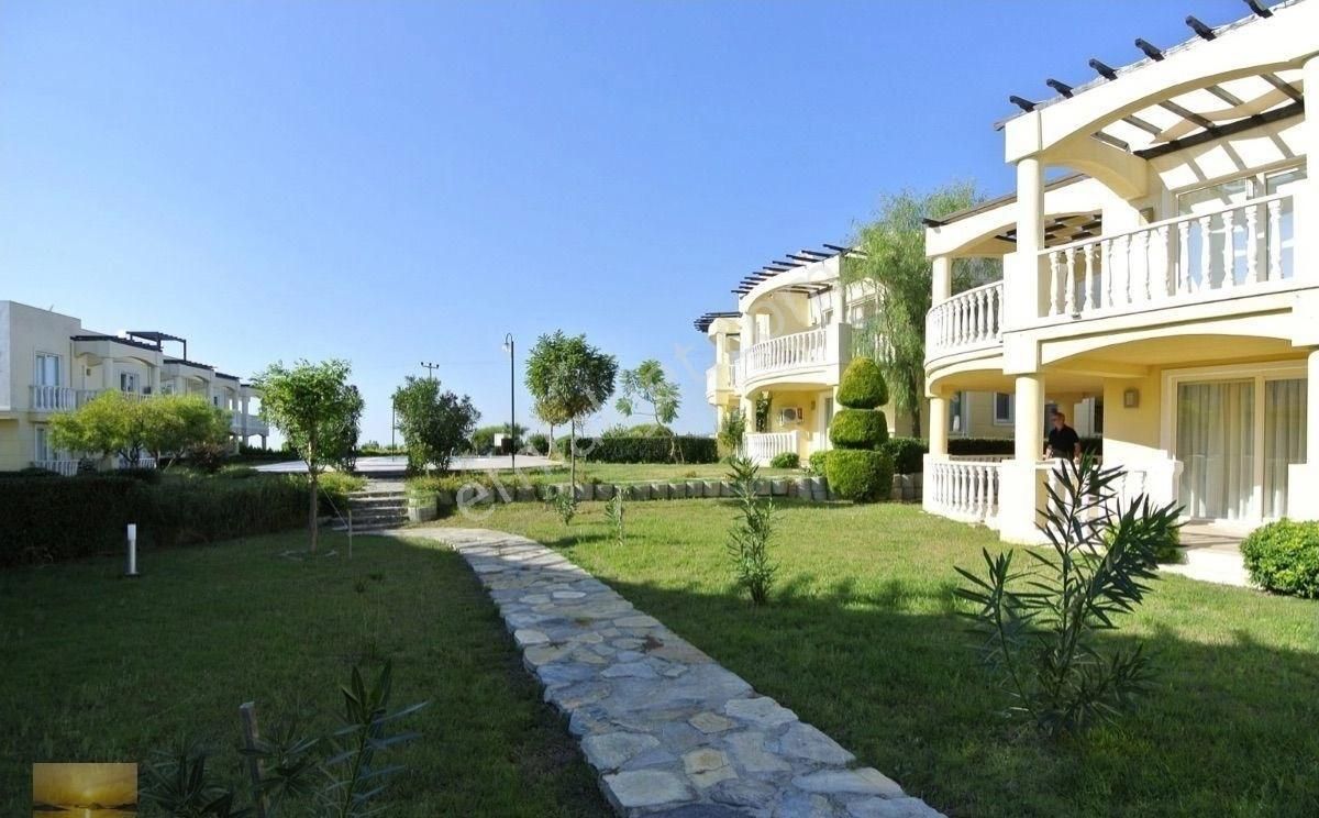 Deniz Manzaralı Satılık Daire Özel Plajlı Havuzlu Sitede Ön Sırada Düzayak En Güzel Konum - Görsel 13