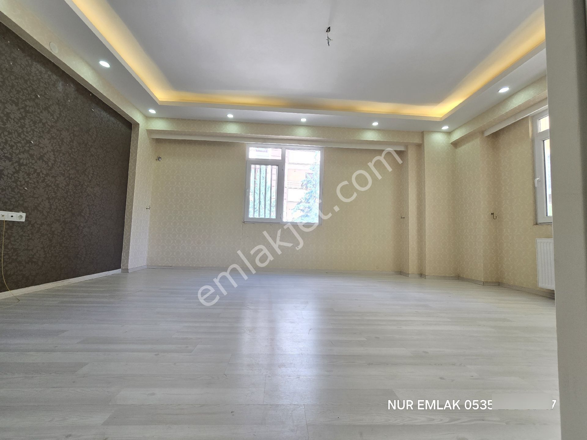 Karaköprü Atakentte 2+1 Geniş Kiralık Daire **nur Emlak ** - Görsel 3
