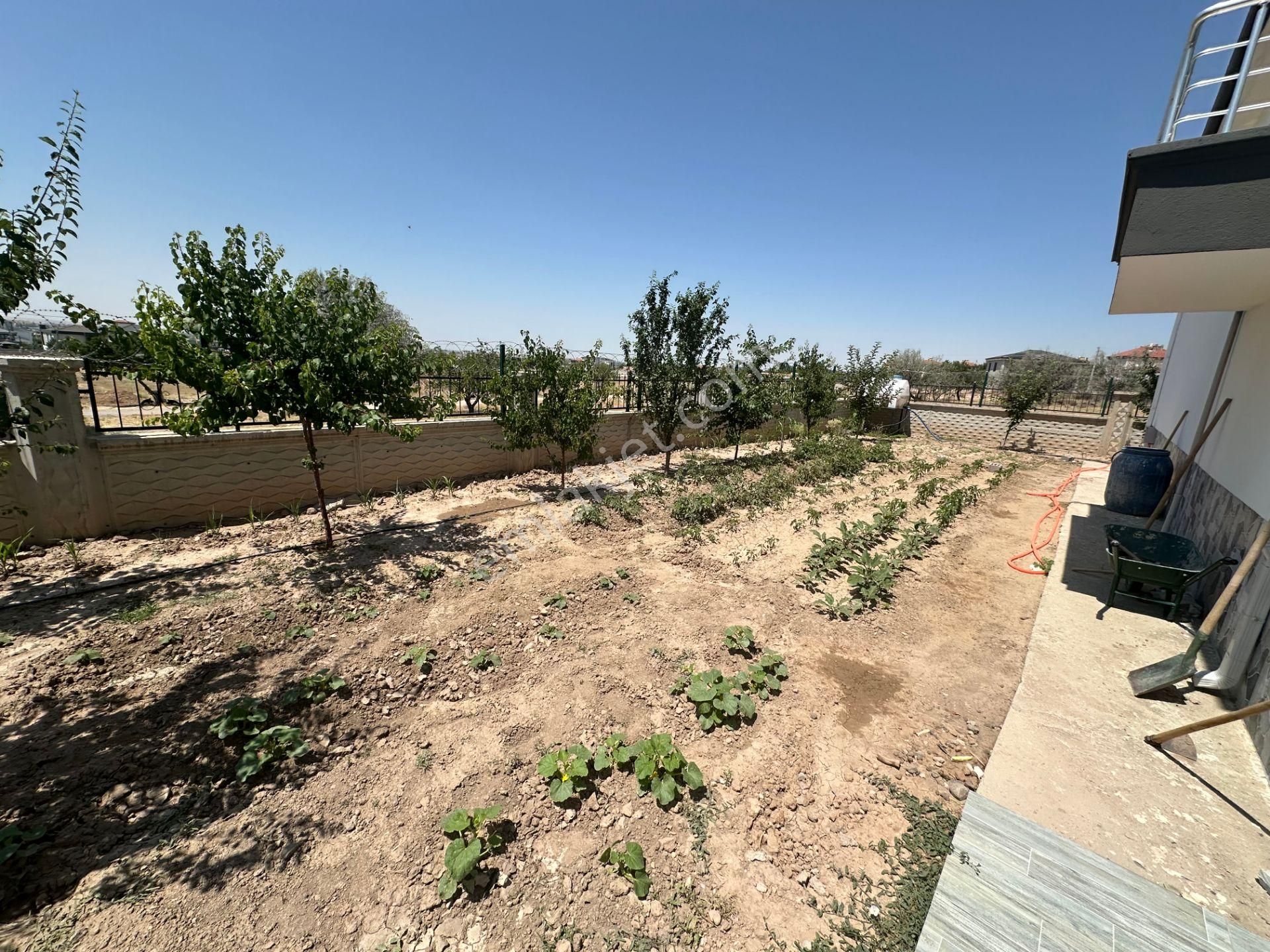 Cumhuriyet Mah.toki Girişinde Tek Kat 768m2 Villa Komple Eşyalı - Görsel 6
