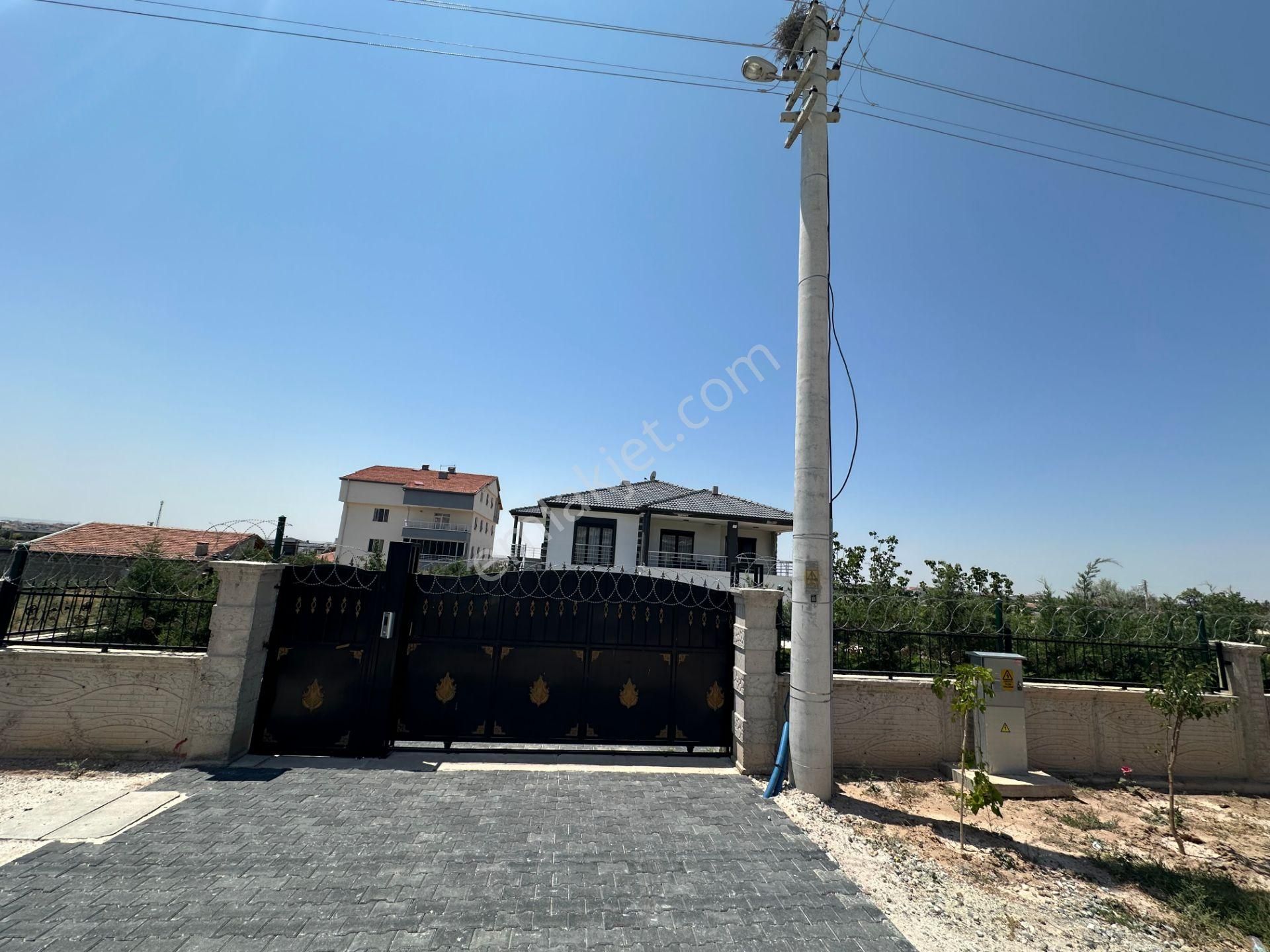Cumhuriyet Mah.toki Girişinde Tek Kat 768m2 Villa Komple Eşyalı - Görsel 35