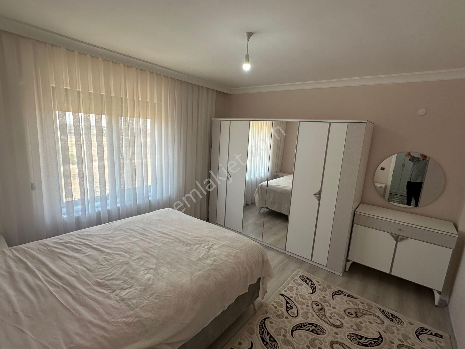 Cumhuriyet Mah.toki Girişinde Tek Kat 768m2 Villa Komple Eşyalı - Görsel 16