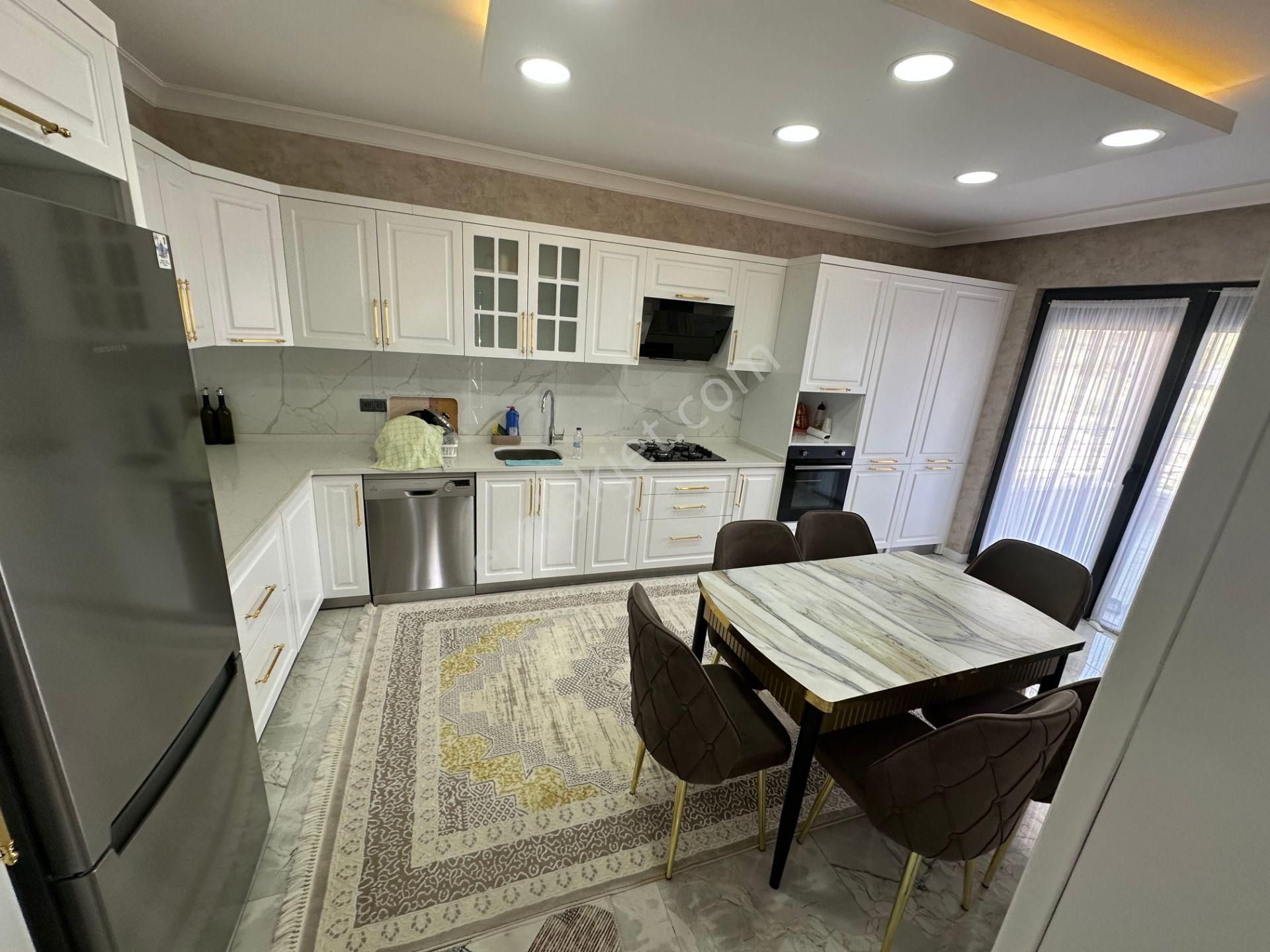 Cumhuriyet Mah.toki Girişinde Tek Kat 768m2 Villa Komple Eşyalı - Görsel 22