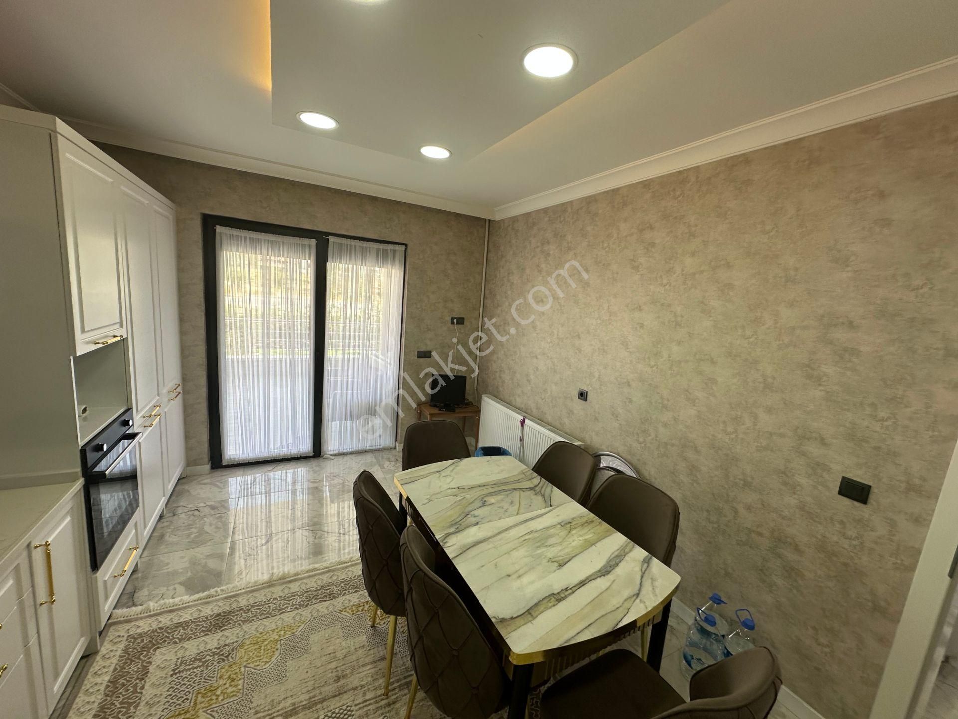 Cumhuriyet Mah.toki Girişinde Tek Kat 768m2 Villa Komple Eşyalı - Görsel 24