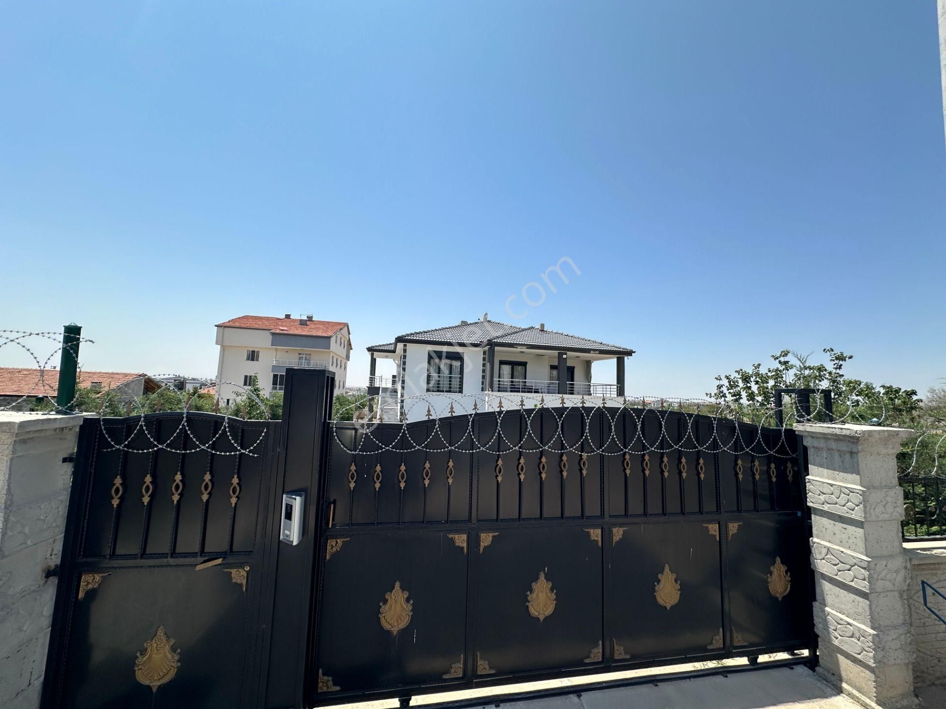 Cumhuriyet Mah.toki Girişinde Tek Kat 768m2 Villa Komple Eşyalı - Görsel 34
