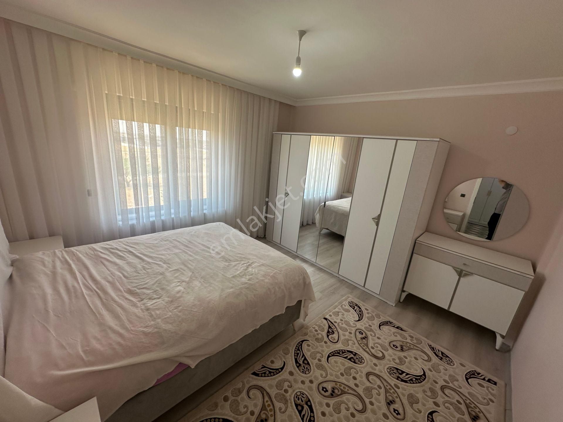 Cumhuriyet Mah.toki Girişinde Tek Kat 768m2 Villa Komple Eşyalı - Görsel 17