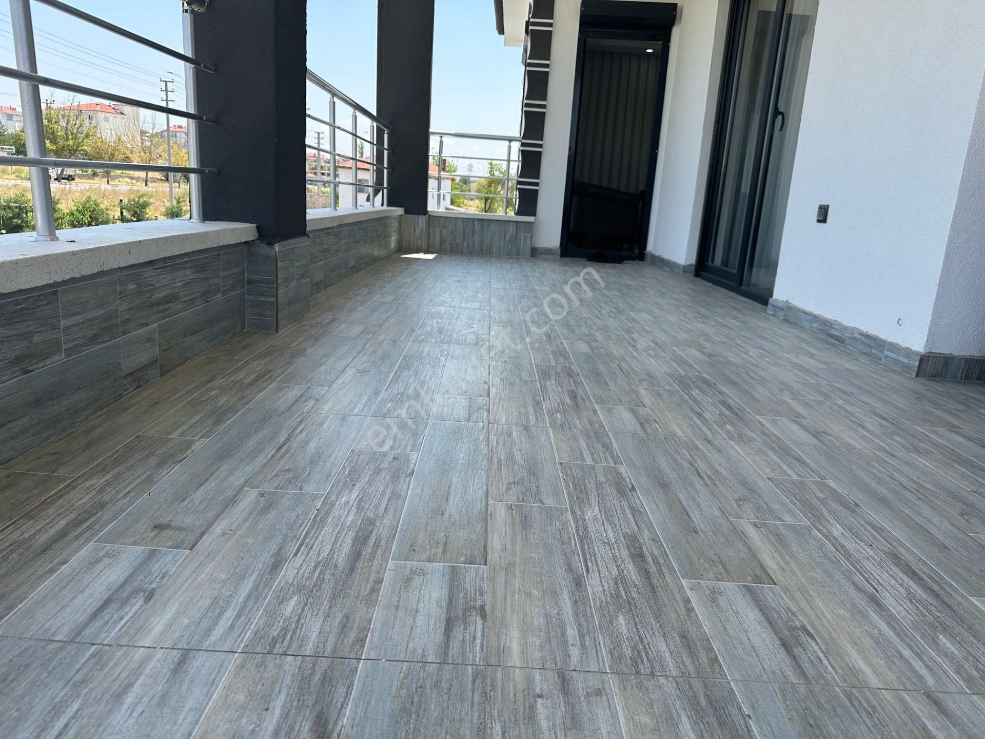 Cumhuriyet Mah.toki Girişinde Tek Kat 768m2 Villa Komple Eşyalı - Görsel 32