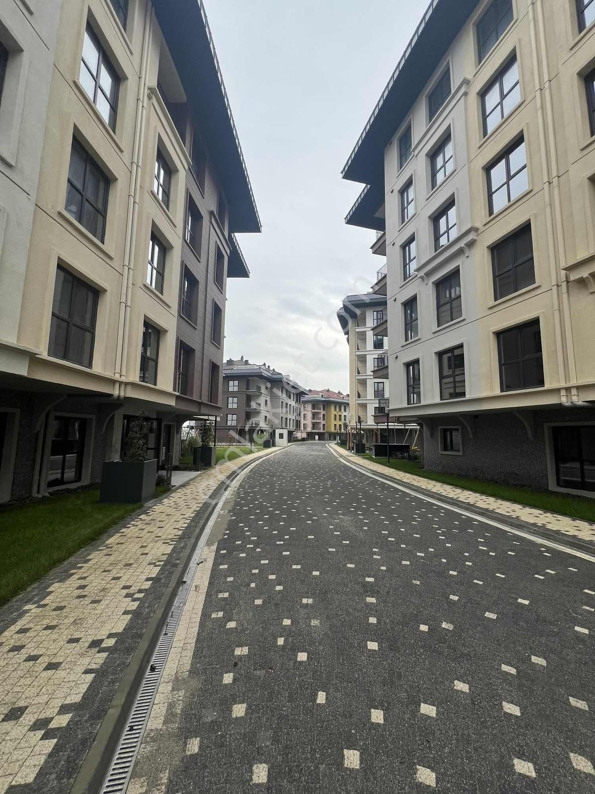 Üsküdar Mehmet Akif Ersoy Mah Kiralık Sıfır 2+1 Daire - Görsel 10