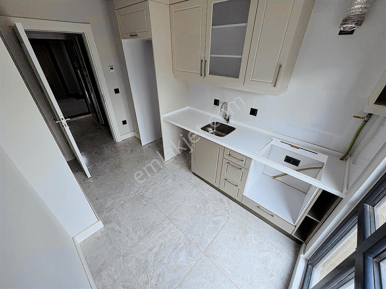 Üsküdar Mehmet Akif Ersoy Mah Kiralık Sıfır 2+1 Daire - Görsel 29