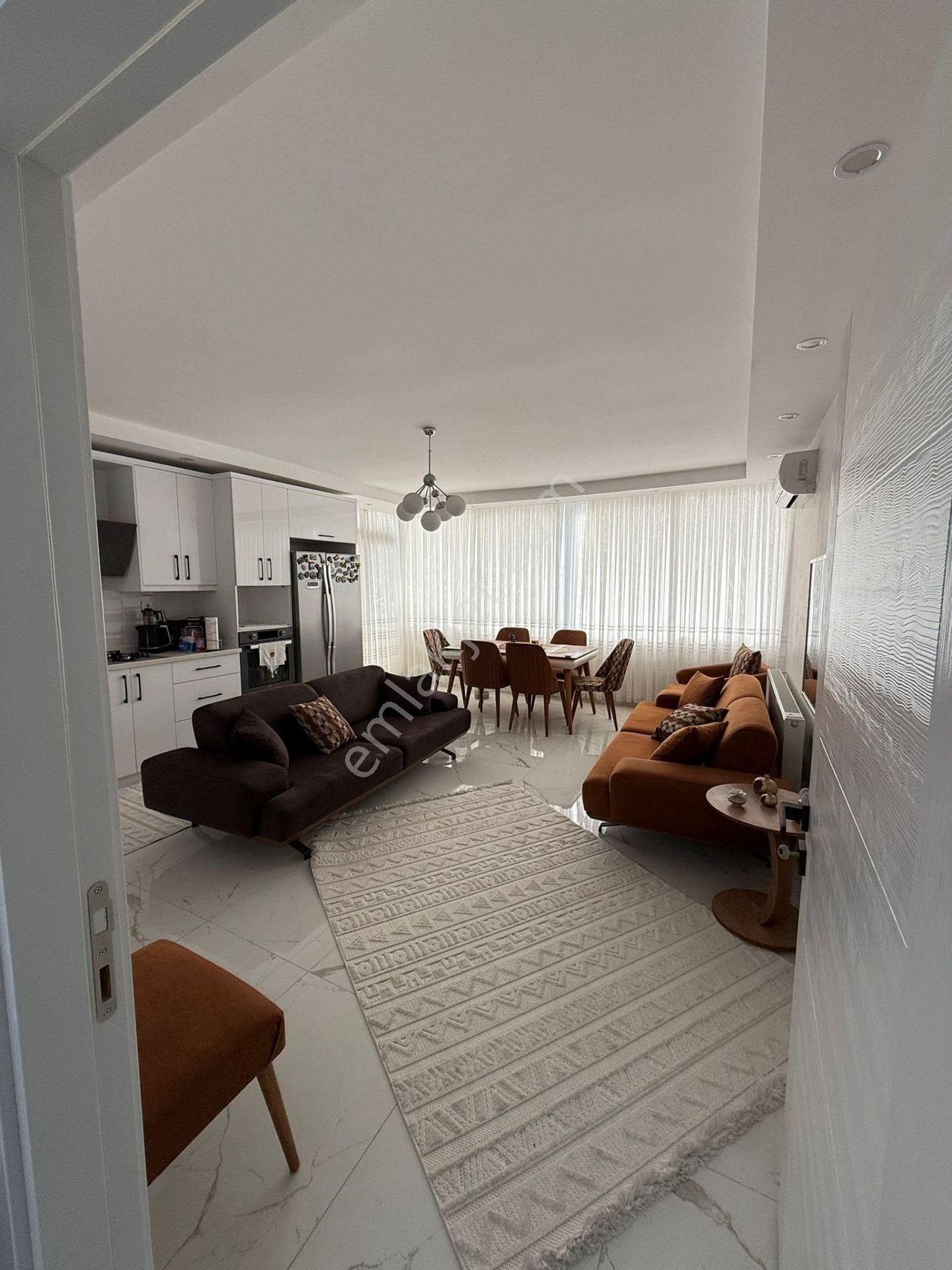 4+1mahfesığmaz 9-6 Katı 2banyo Full Yapılı 21-25yaş 180m2 Kiler Ç.odası Hasarsız Gdb Cephe