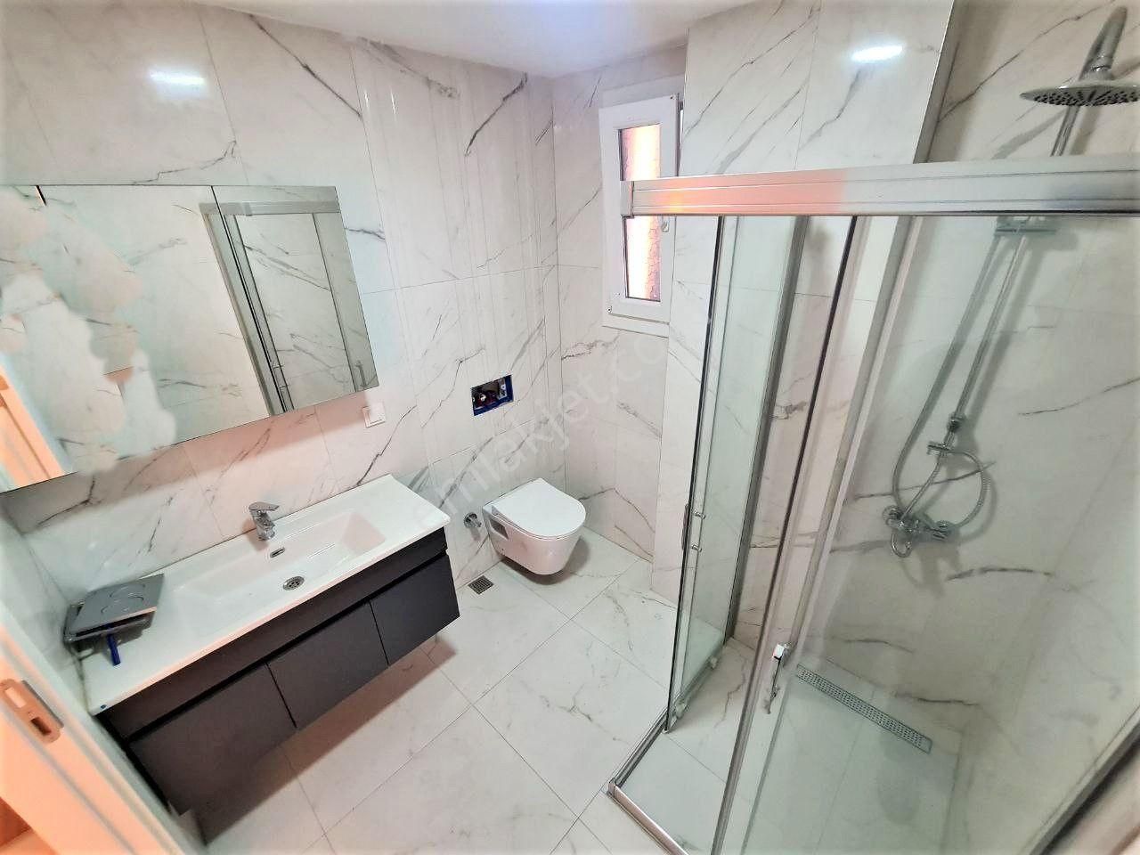 Aygül'den Pelitköy'de Akşam Güneşine Doyamayacağınız Deniz Manzaralı Sıfır Site İçi 4+1satılık Villa - Görsel 14