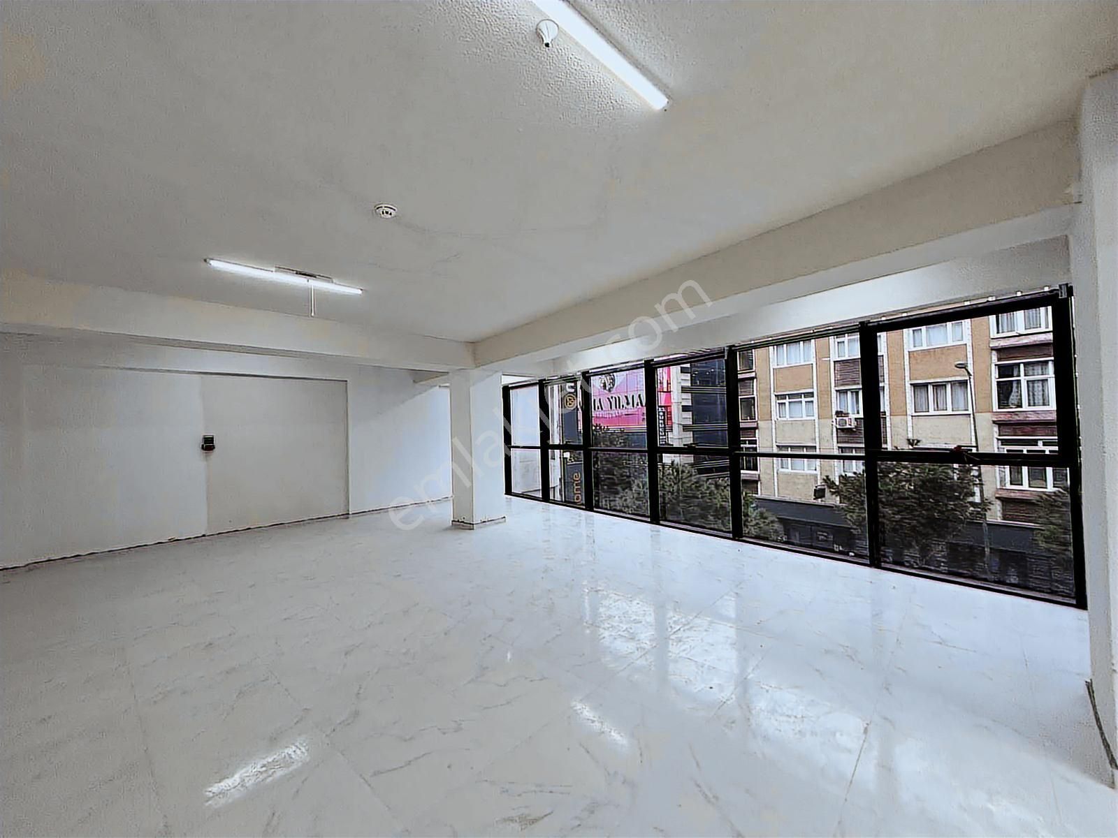 Engin Erdem'den Bağcılar Yenigün Mahallesinde Kiralık İş Yeri