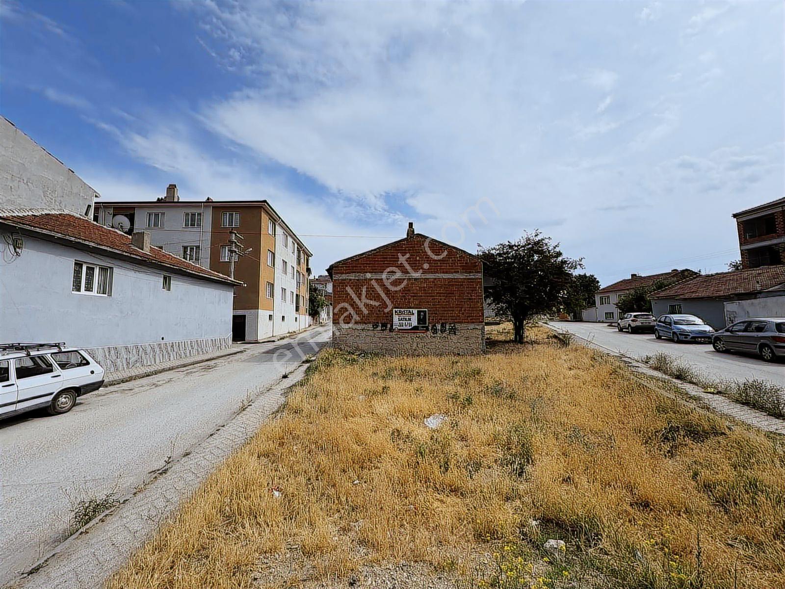 Şirintepe'de Satılık 131 M2 Köşe Arsa - Görsel 2