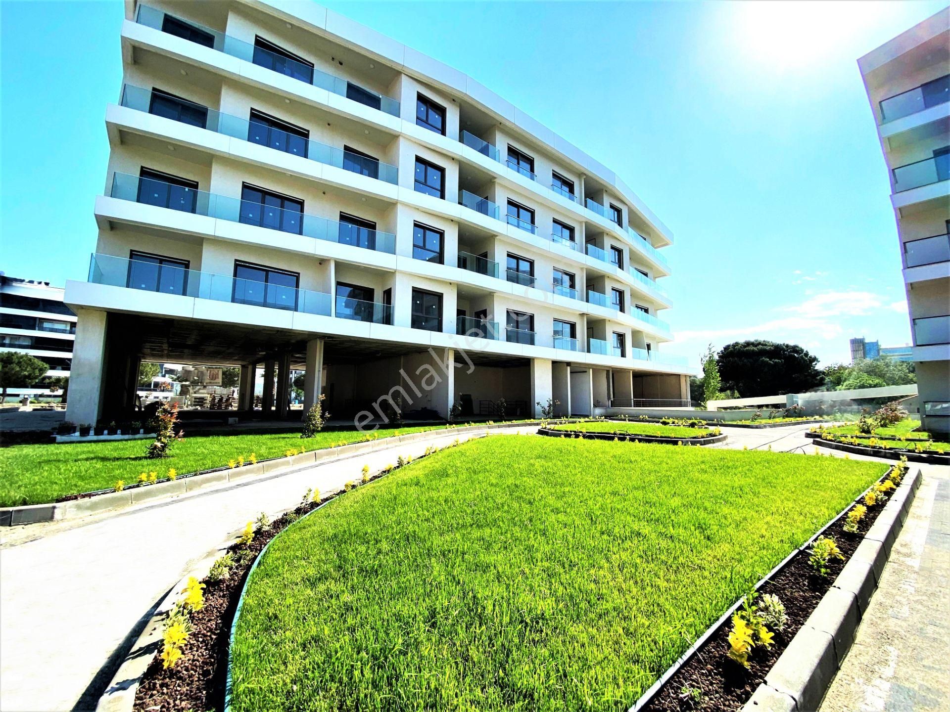 Burhaniye Ören'de Aygül'den Site İçin'de Yerden Isıtmalı Havuzlu Otoparklı Lüks 2+1 Satılık Daireler - Görsel 33