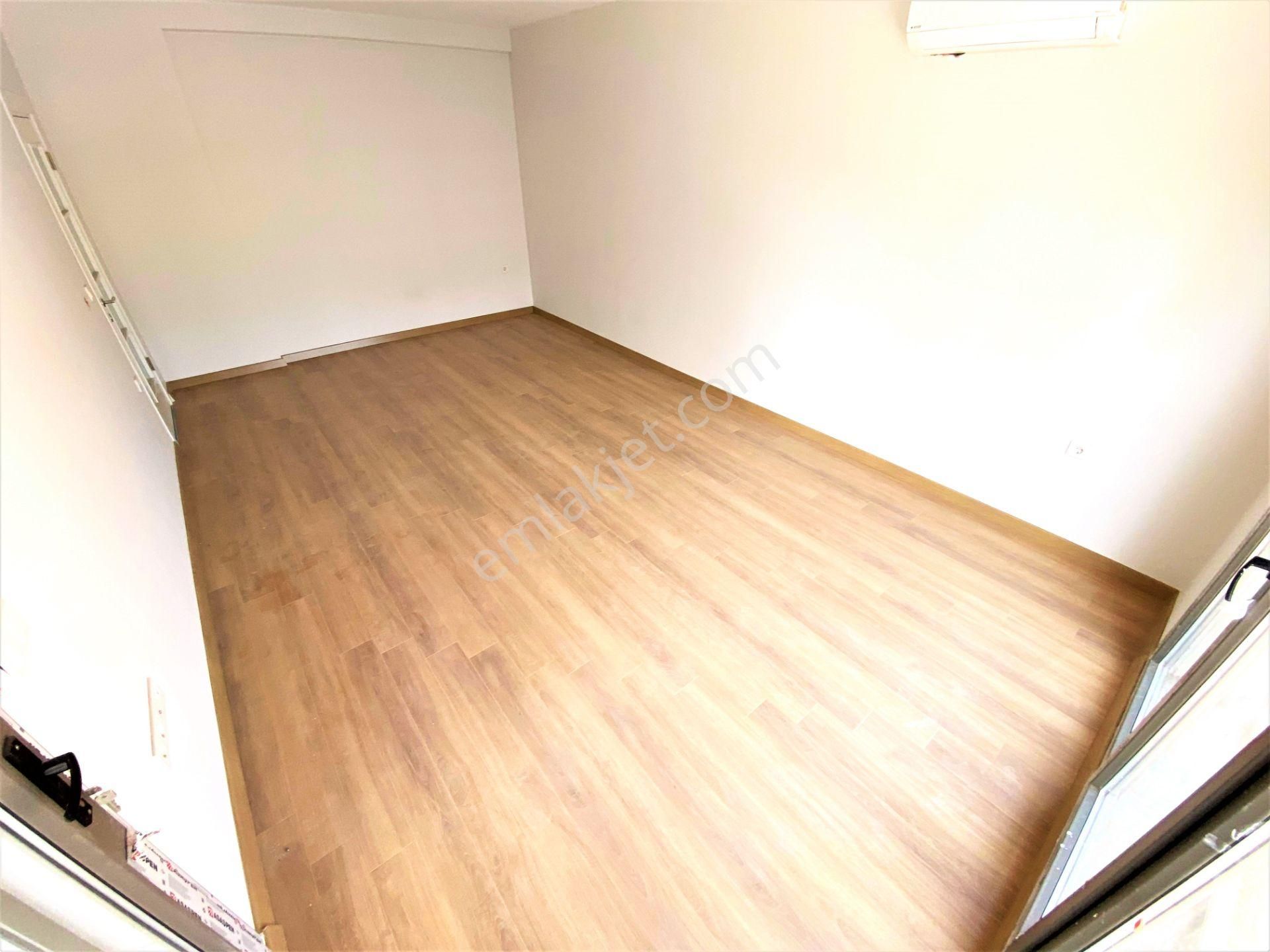 Burhaniye Ören'de Aygül'den Site İçin'de Yerden Isıtmalı Havuzlu Otoparklı Lüks 2+1 Satılık Daireler - Görsel 11