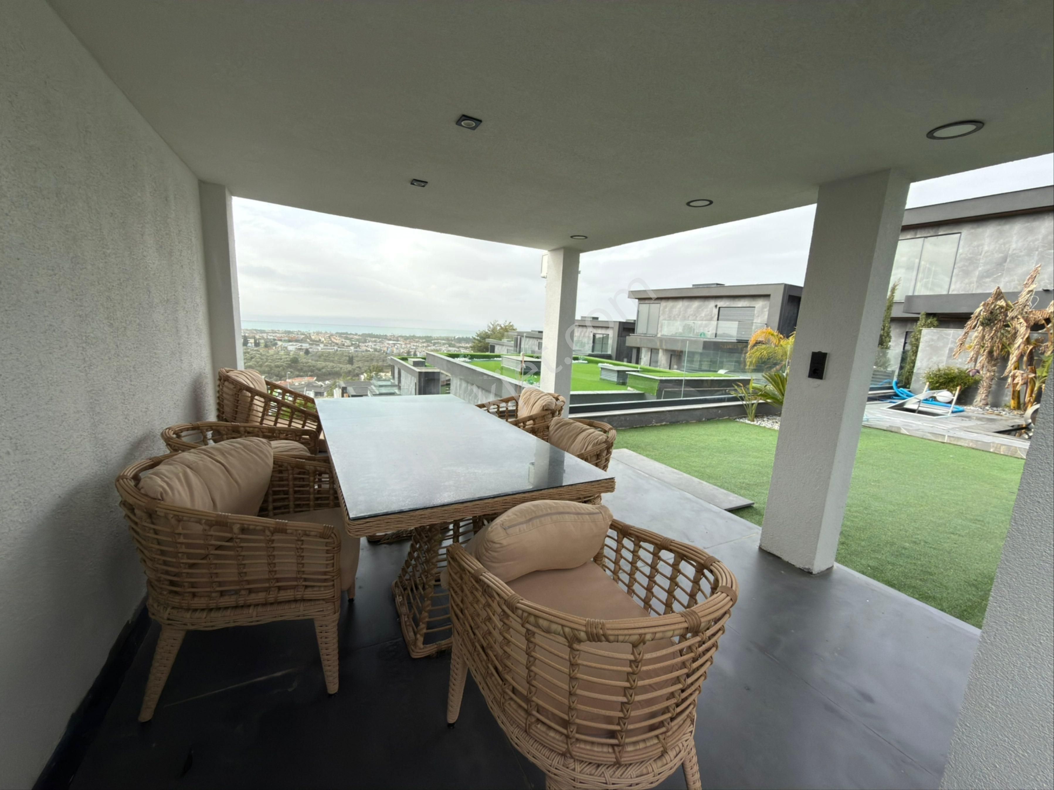 Kuşadası Soğucak’ta Panoramik Deniz Manzaralı Ultra Lüks Müstakil Villa - Görsel 3