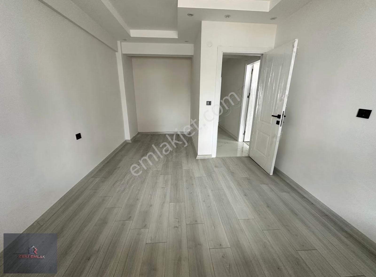 Zeki Emlak'tan Muradiye'de Satılık 2+1 Kapalı Mutfak Sıfır Daire - Görsel 12