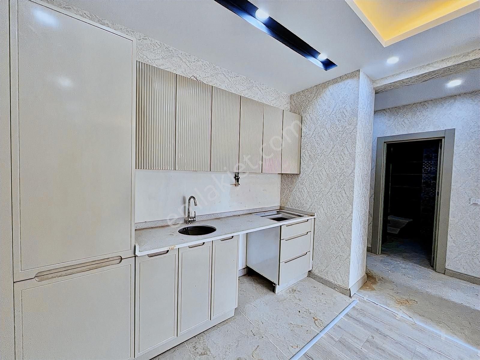 Acl Emlak'dan Karaköprü Seyrantepe'de 1+1 Satılık Lüks Daire - Görsel 5