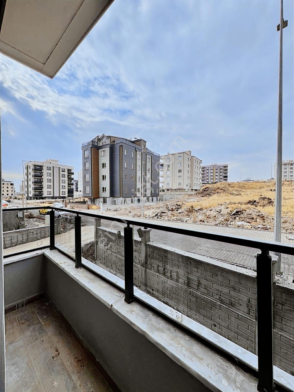 Acl Emlak'dan Karaköprü Seyrantepe'de 1+1 Satılık Lüks Daire - Görsel 14