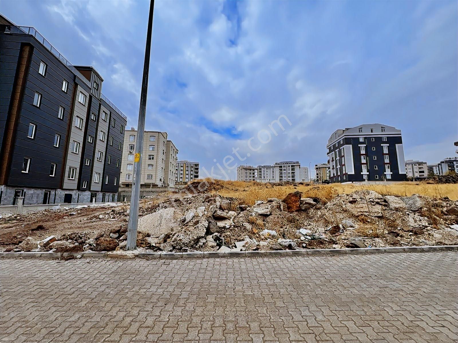 Acl Emlak'dan Karaköprü Seyrantepe'de 1+1 Satılık Lüks Daire - Görsel 22