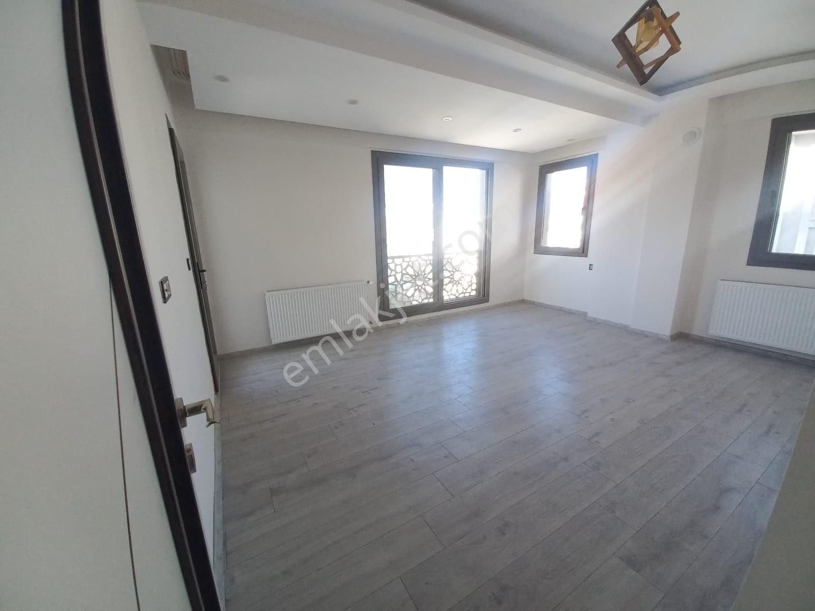Bergama Fatih Mah Doğa Koleji Mevki Ultra Lüks Doğalgazlı Asansörlü Kapalı Mutfak 2+1 Daire Kiralık - Görsel 3