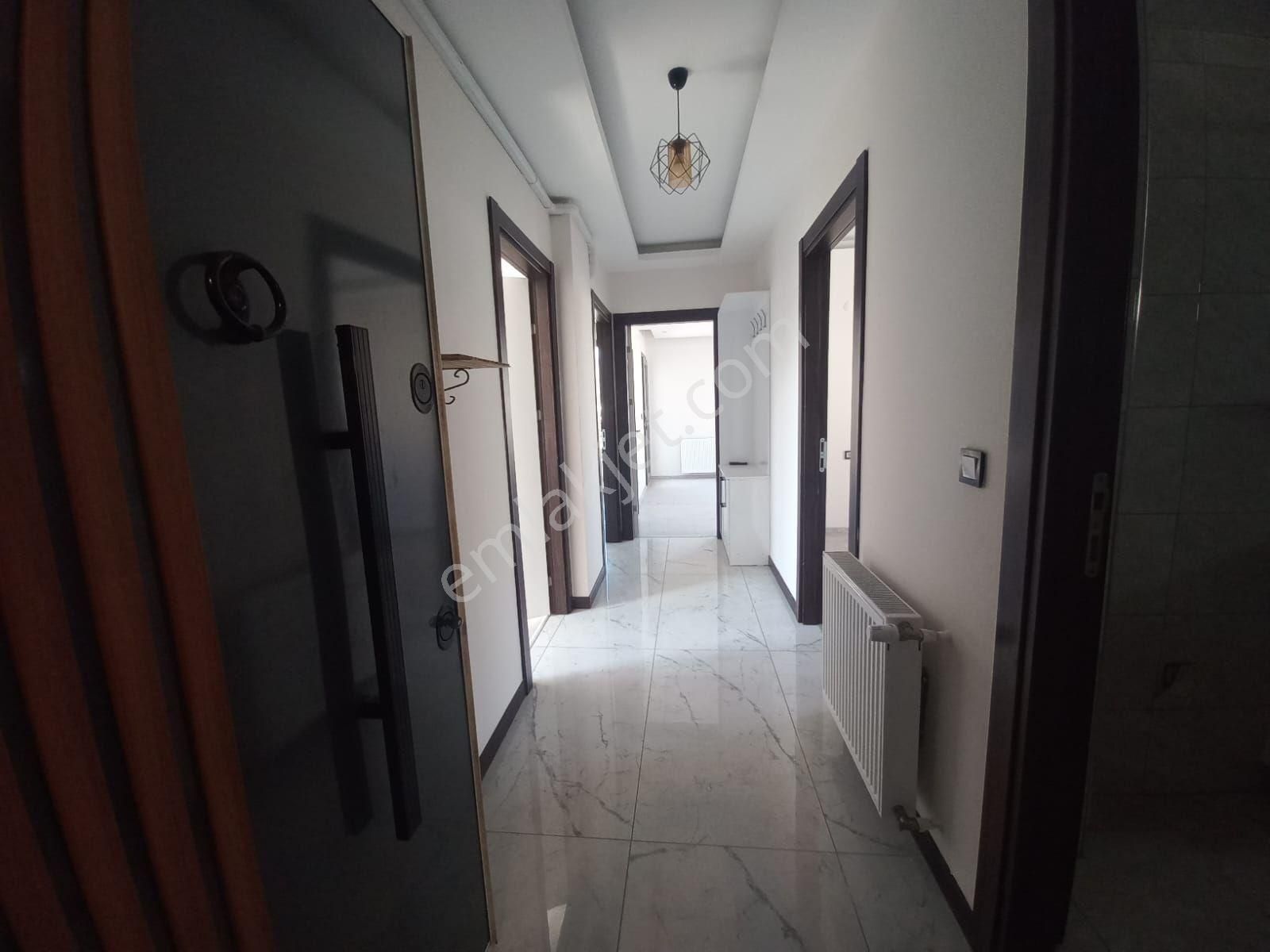 Bergama Fatih Mah Doğa Koleji Mevki Ultra Lüks Doğalgazlı Asansörlü Kapalı Mutfak 2+1 Daire Kiralık - Görsel 6