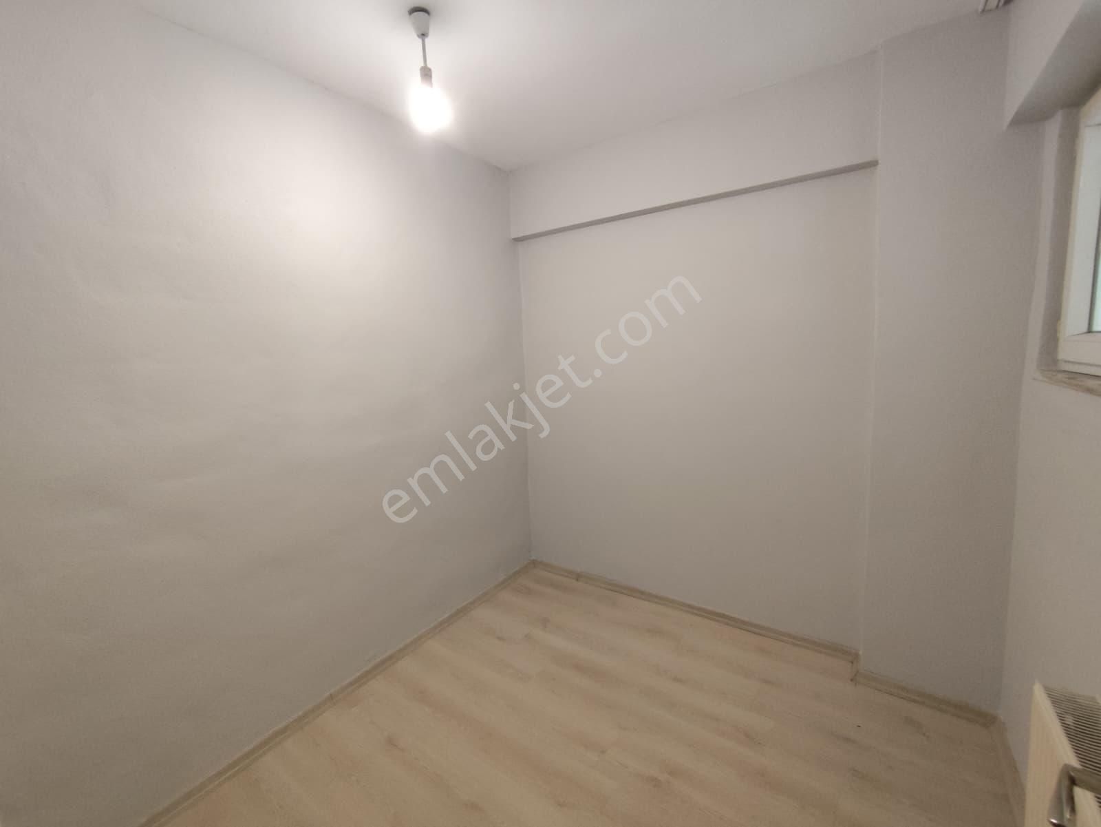 Eyüpsultan Nişanca 1+1 45 M2 Bahçe Kullanımlı Daire 15.000.-tl - Görsel 4