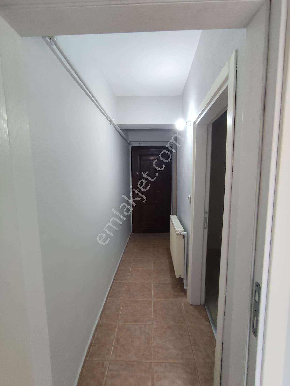 Eyüpsultan Nişanca 1+1 45 M2 Bahçe Kullanımlı Daire 15.000.-tl - Görsel 5