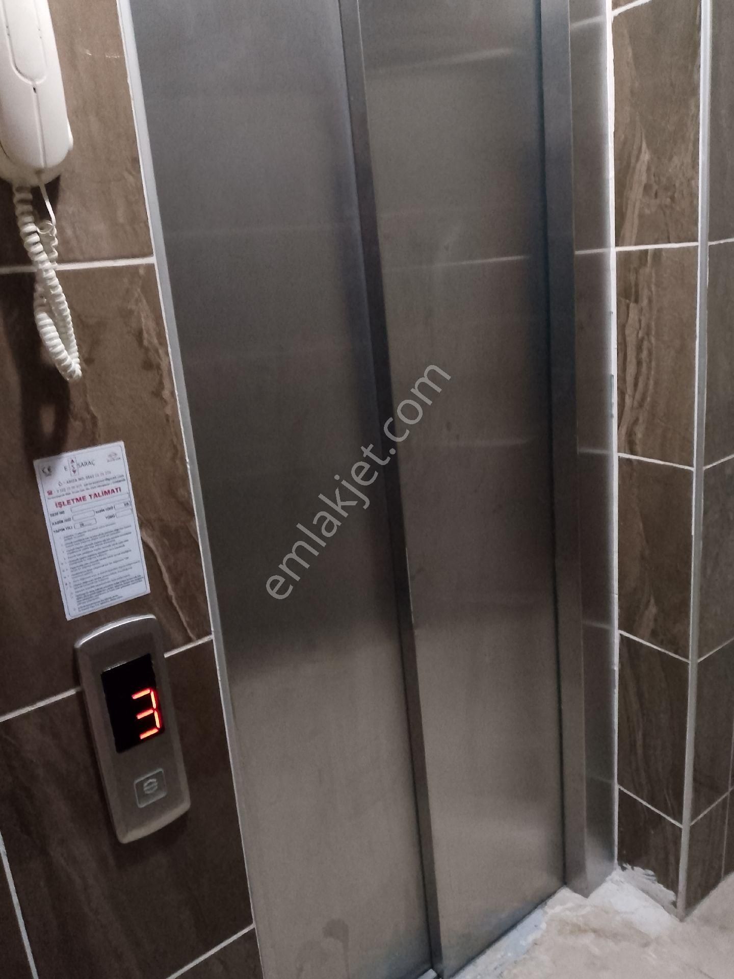 Asansörlü Güney Cepheli Kiralık Daire - Görsel 5