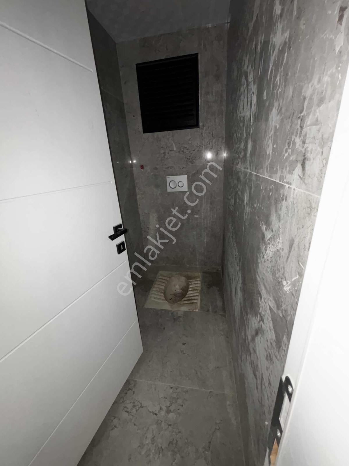 Emlak Center'dan 3+1 Kapalı Mutfak, Site İçinde Kiralık Daire - Görsel 16