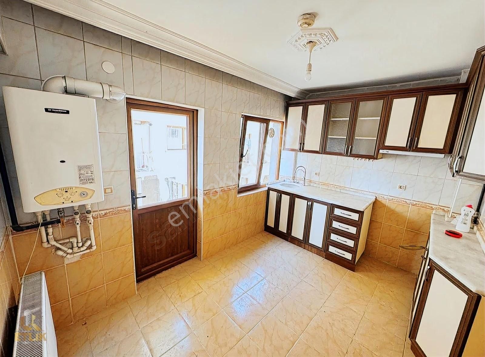 Etlik'den Esertepe Cadde Üzeri 2.kat Ön Cephe 3+1 Kaçmaz Fiyat ! - Görsel 5