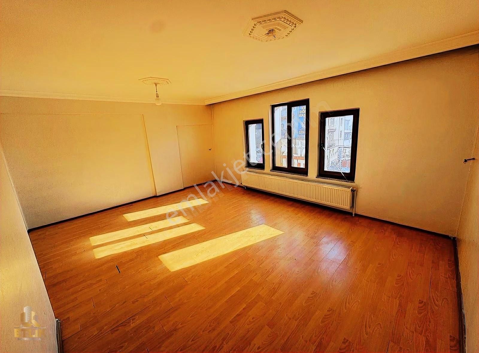 Etlik'den Esertepe Cadde Üzeri 2.kat Ön Cephe 3+1 Kaçmaz Fiyat !