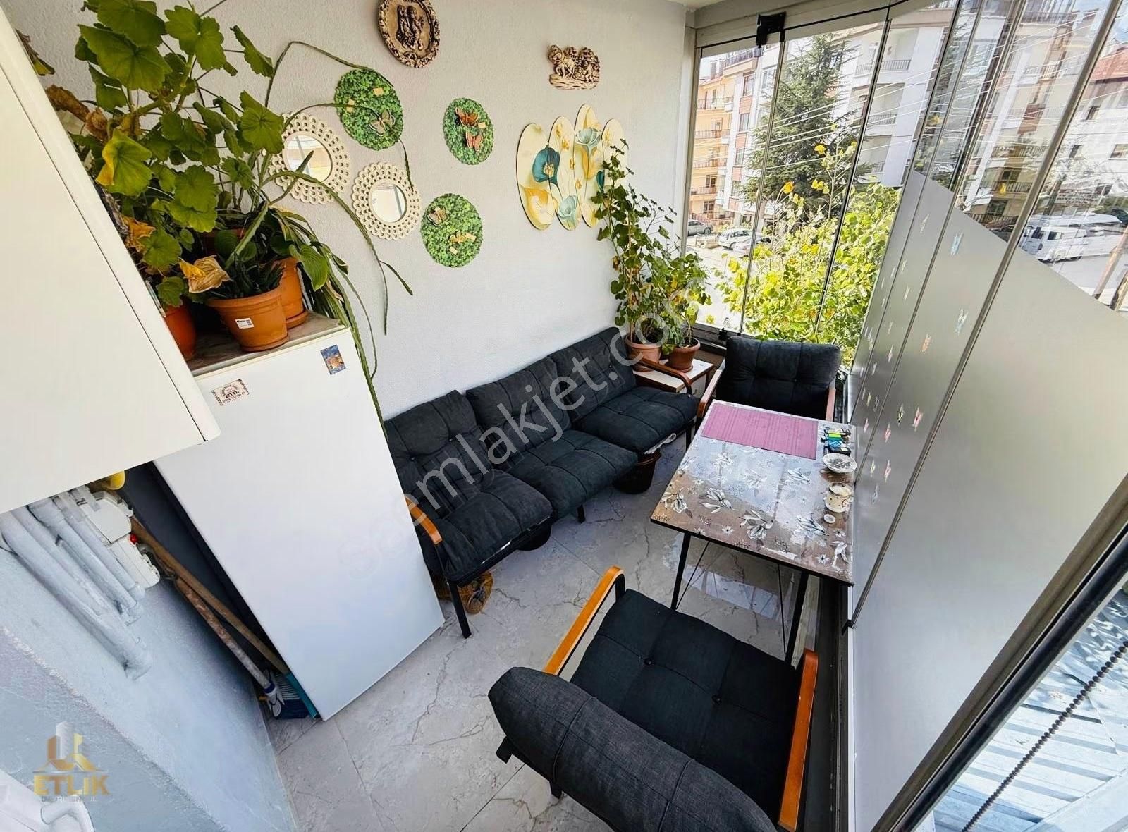 Etlik'den Şehir Has. Yanında 2.kat S.lüx E.banyo Bağımsız 3+1 !! - Görsel 4