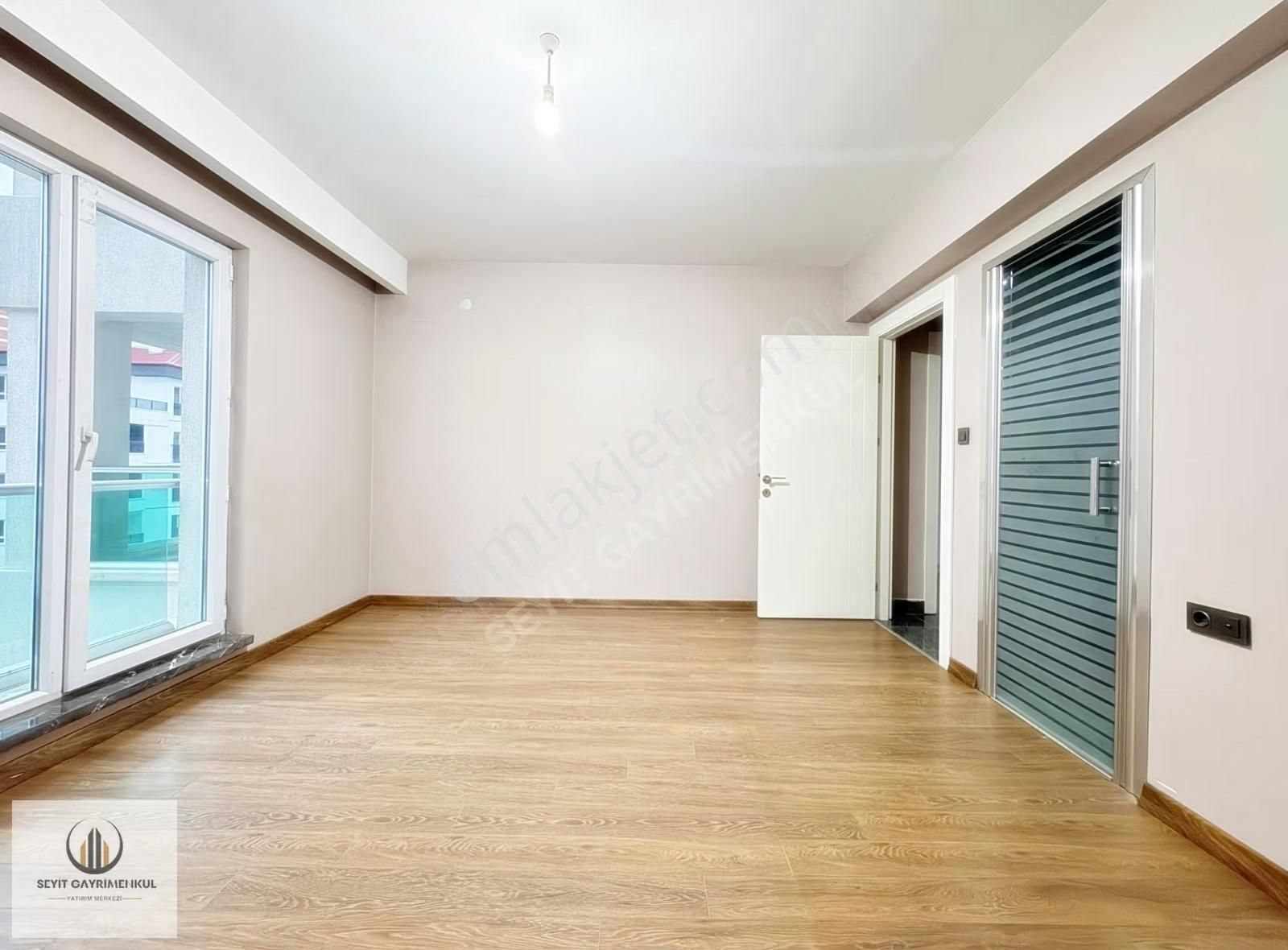 ▄seyit Gayrimenkul▄nato Yolu Cad_yakını 4.kat Konumlu Sitede 3+1 - Görsel 12