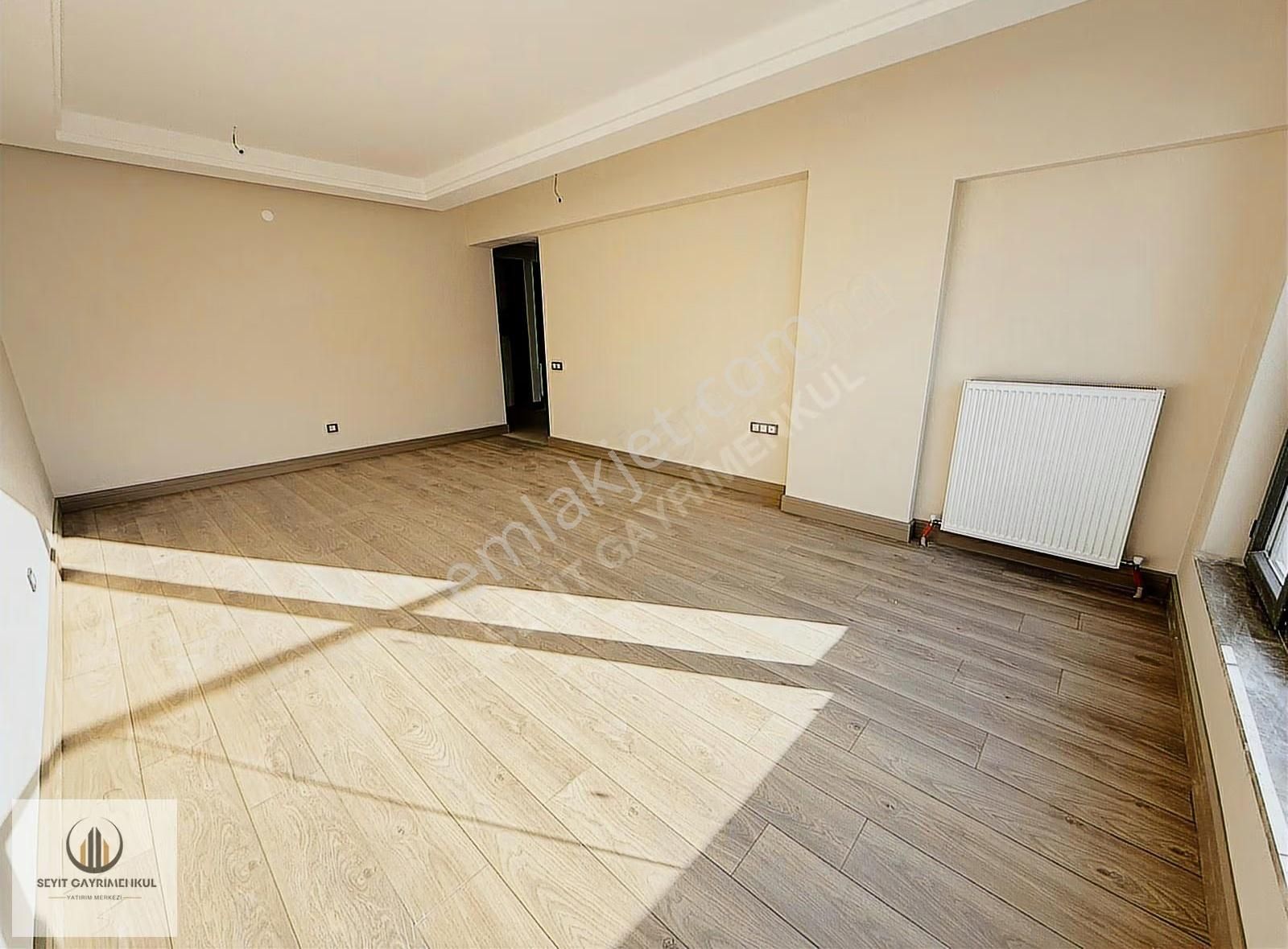 Mamak'ın Gözdesi Alya Vita'da Sınırsız Kredili Cadde Cep 2.kat_! - Görsel 34