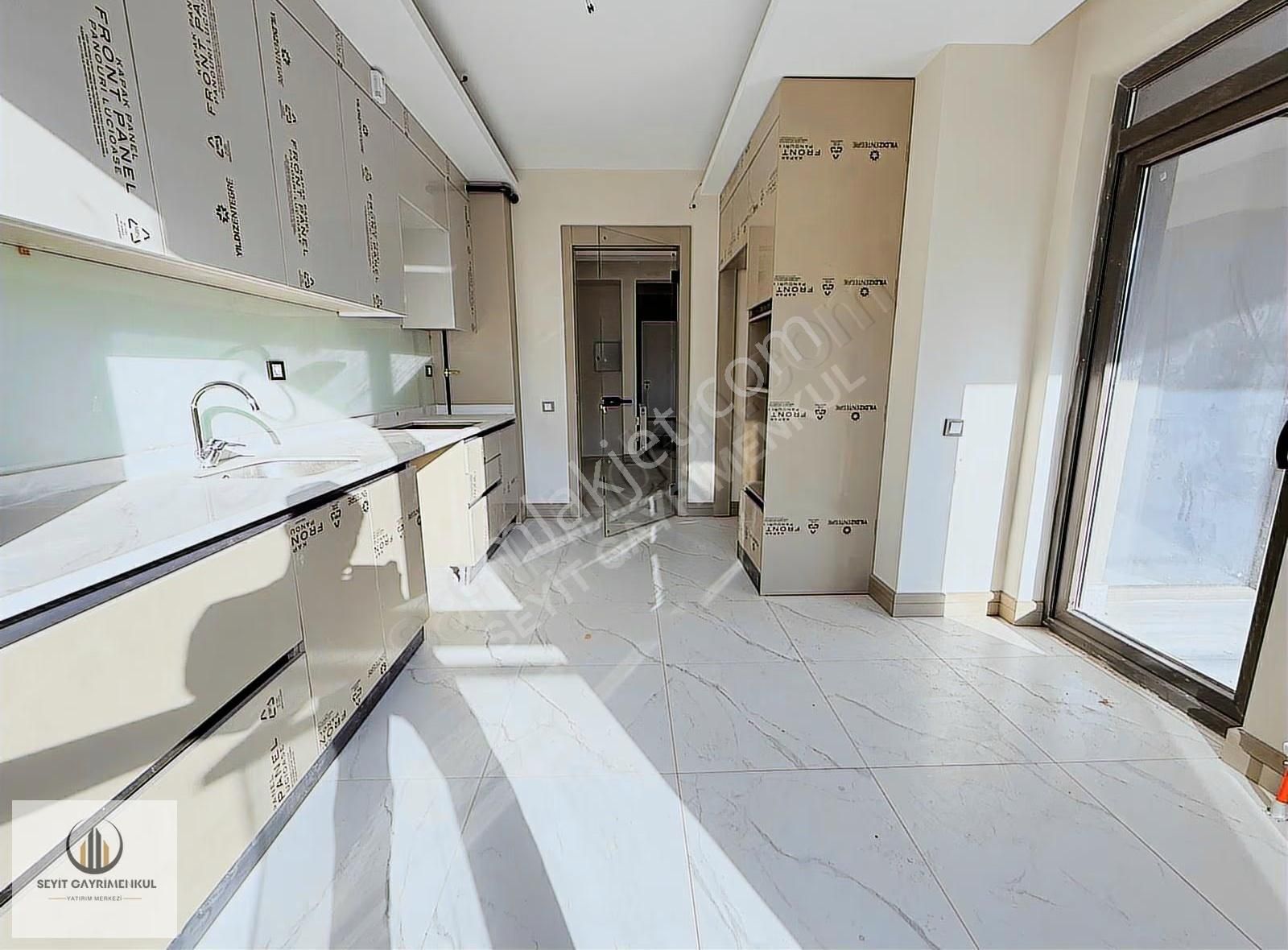 Mamak'ın Gözdesi Alya Vita'da Sınırsız Kredili Cadde Cep 2.kat_! - Görsel 14