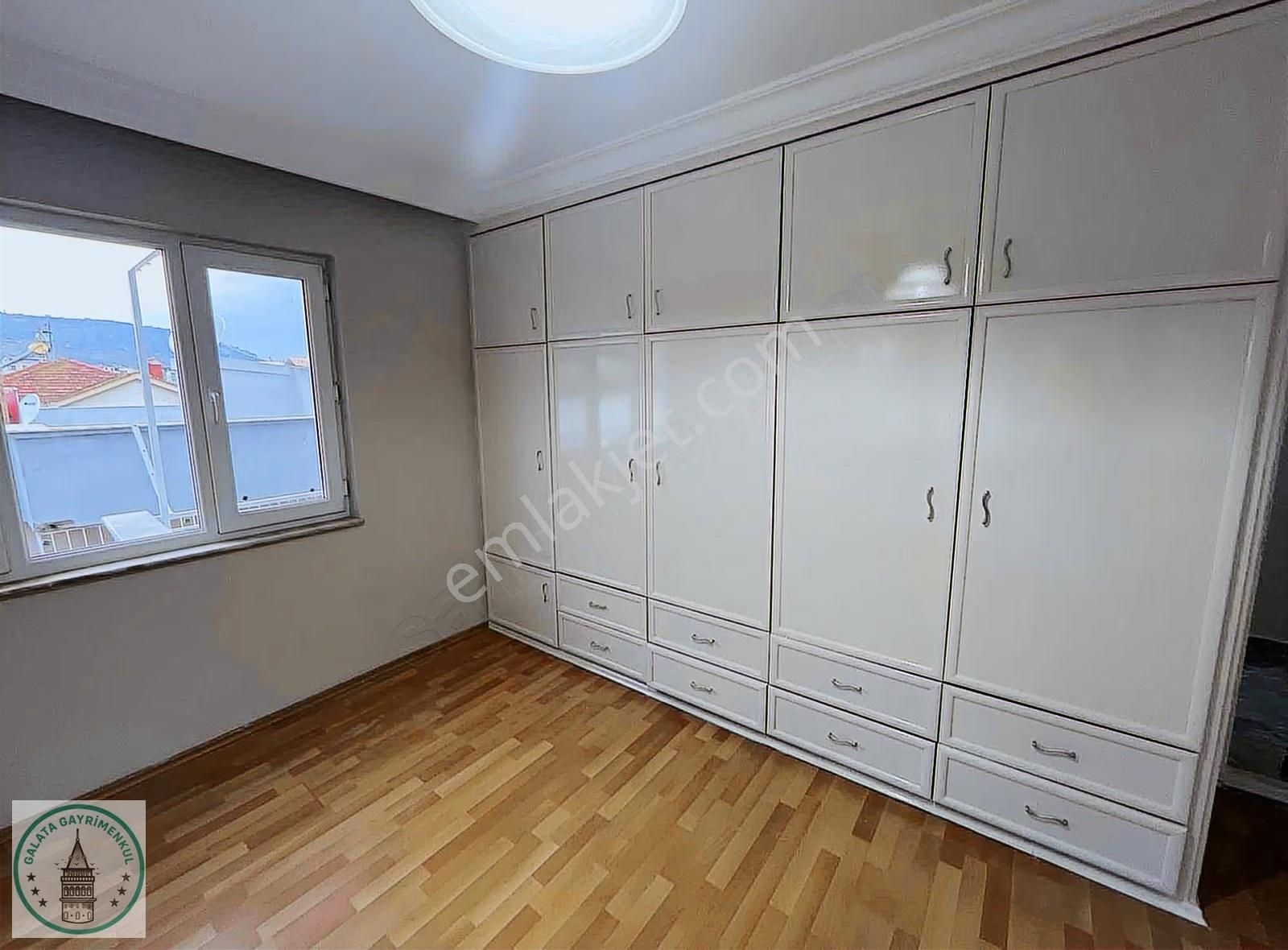 Galata'dan Yenicami Mah. Mükemmel Konum Satılık Daire - Görsel 4