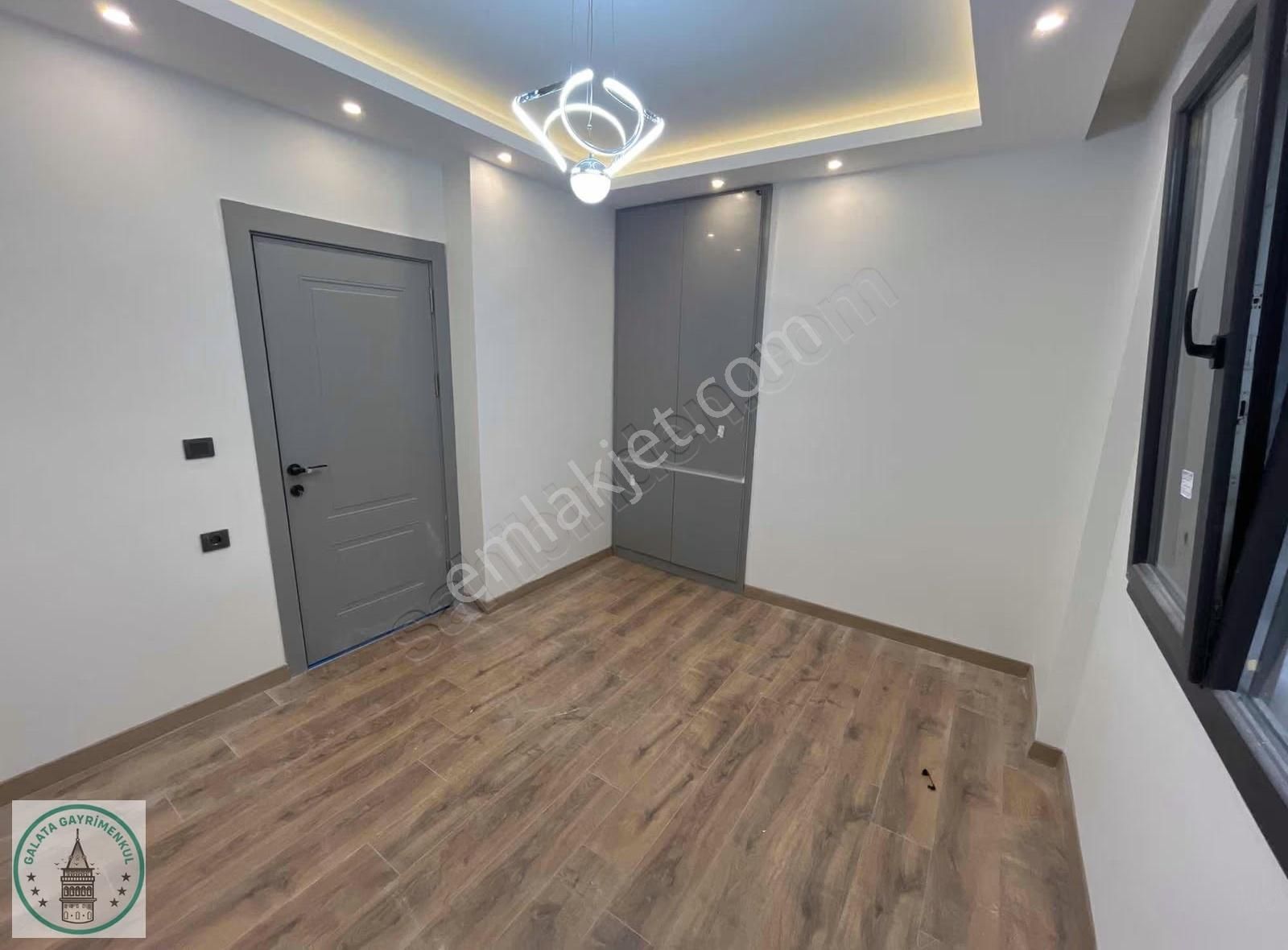 Galata'dan Çeltikçi Mah. 3+1 A Kalite Dubleks Teraslı Daire - Görsel 3