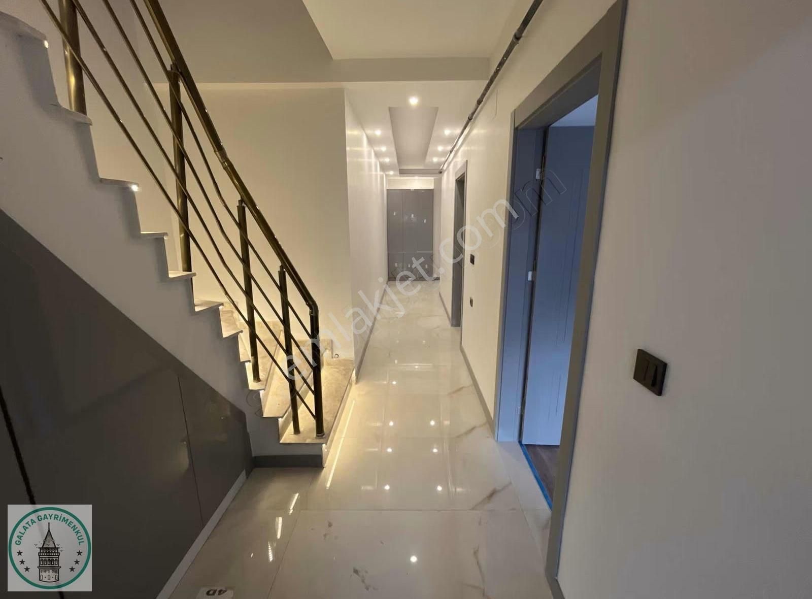 Galata'dan Çeltikçi Mah. 3+1 A Kalite Dubleks Teraslı Daire - Görsel 8