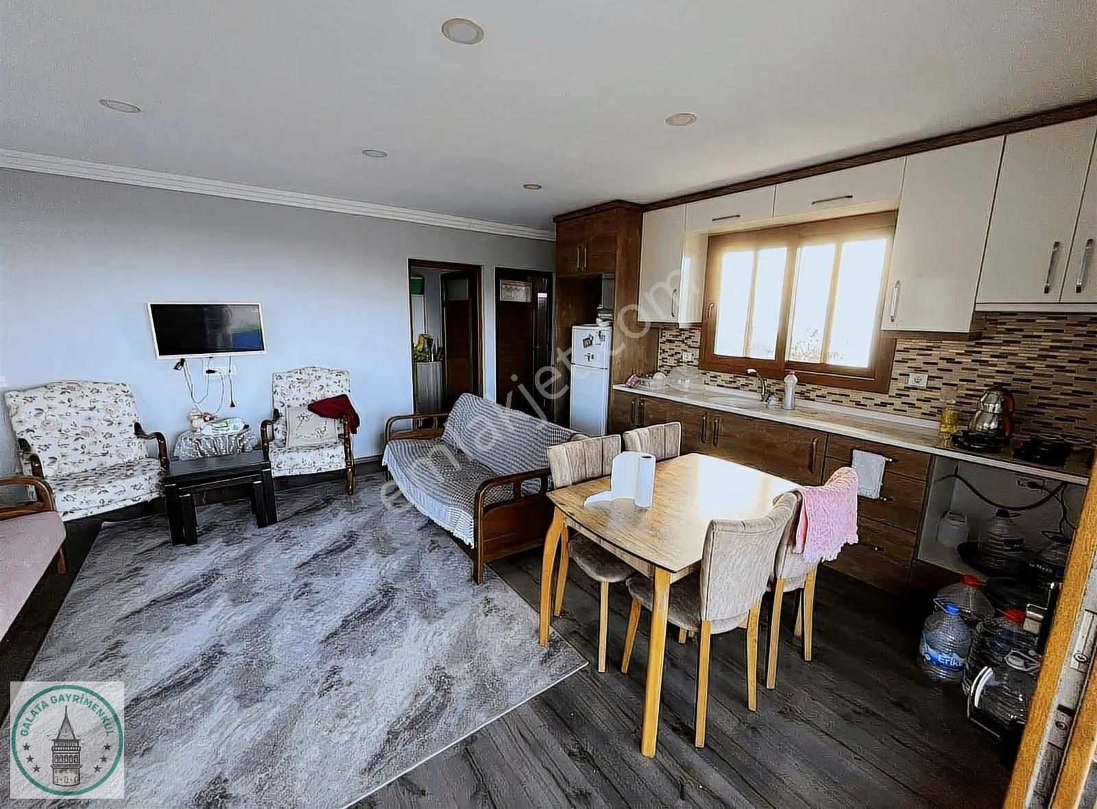 Galata'dan Deniz Manzaralı Satılık Arsa - Görsel 8