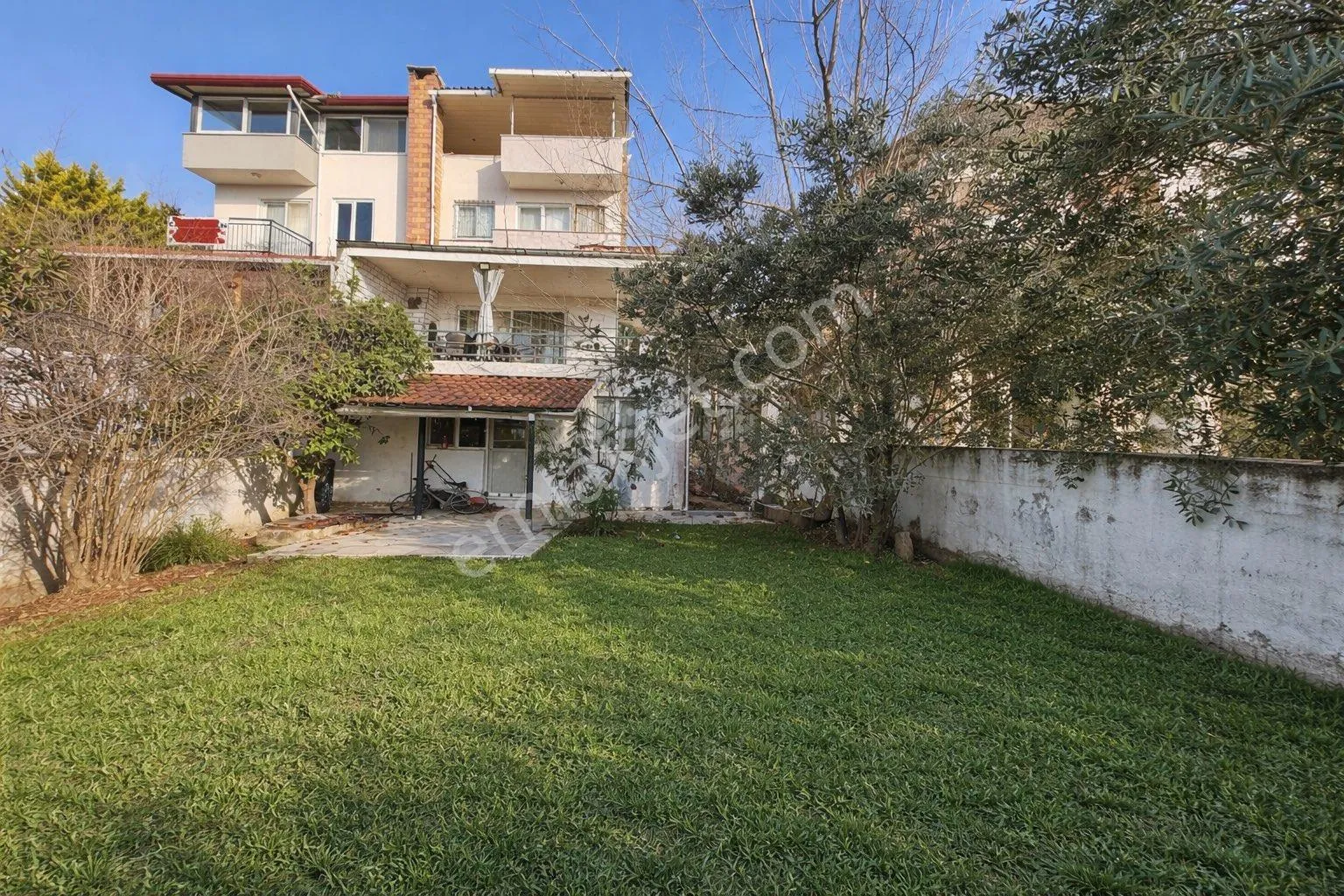 Arsa Fiyatına Full Manzaralı Geniş Behçeli Yazlık