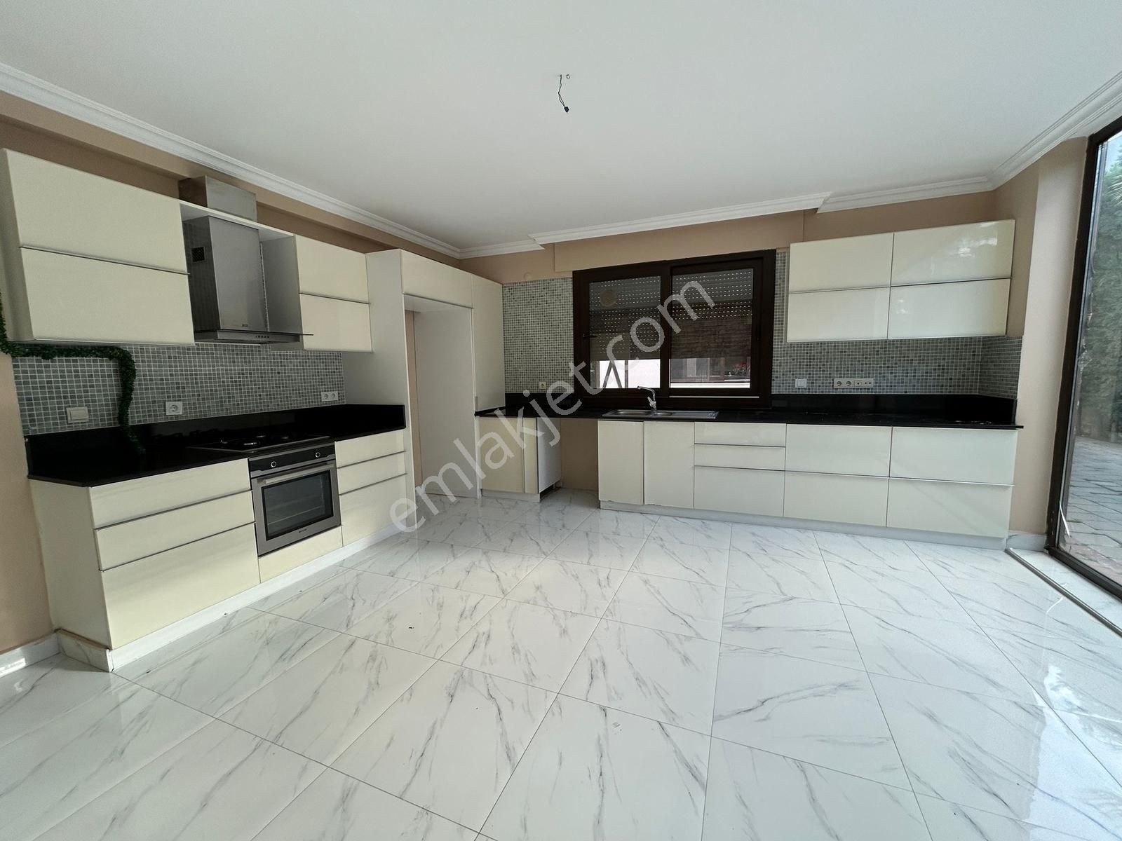 Çiğli Sasalı'da Site İçerisinde Kiralık Lüks 4+1 Dubleks Villa - Görsel 26