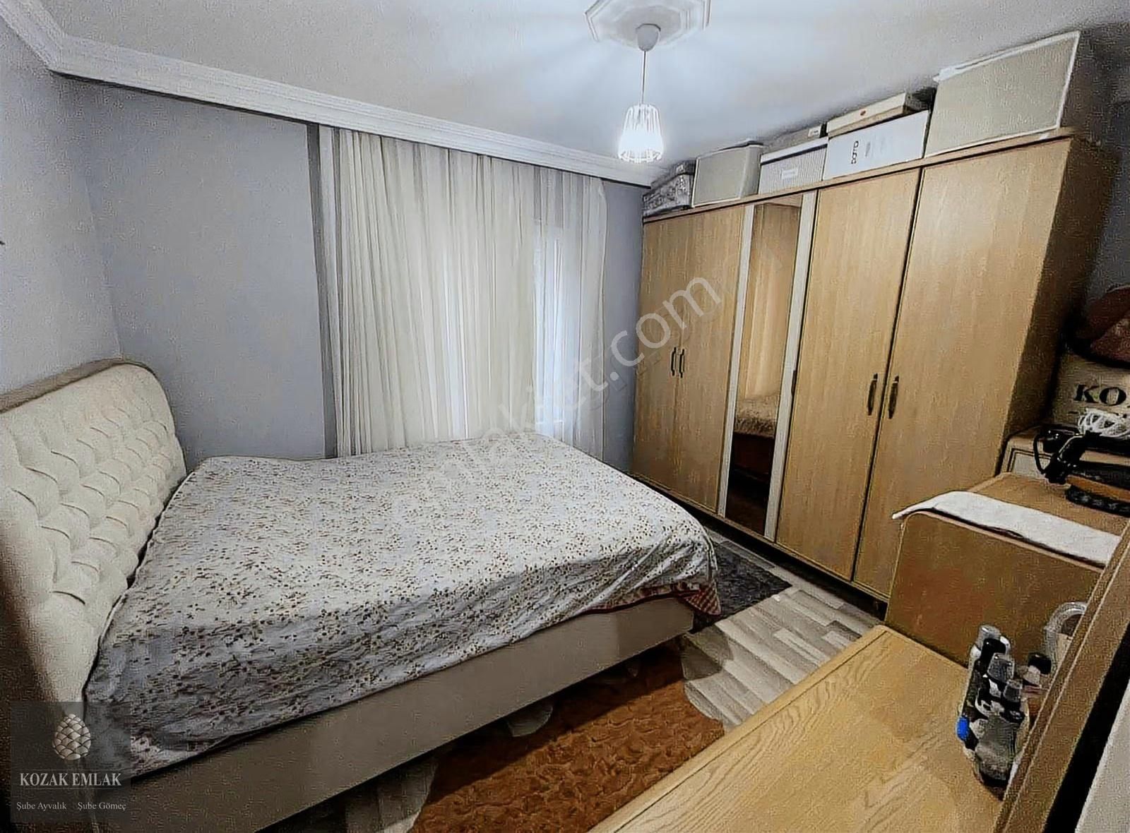 Ayvalıkta Satılık 3 Daire Bulunan Komple Bina - Görsel 32