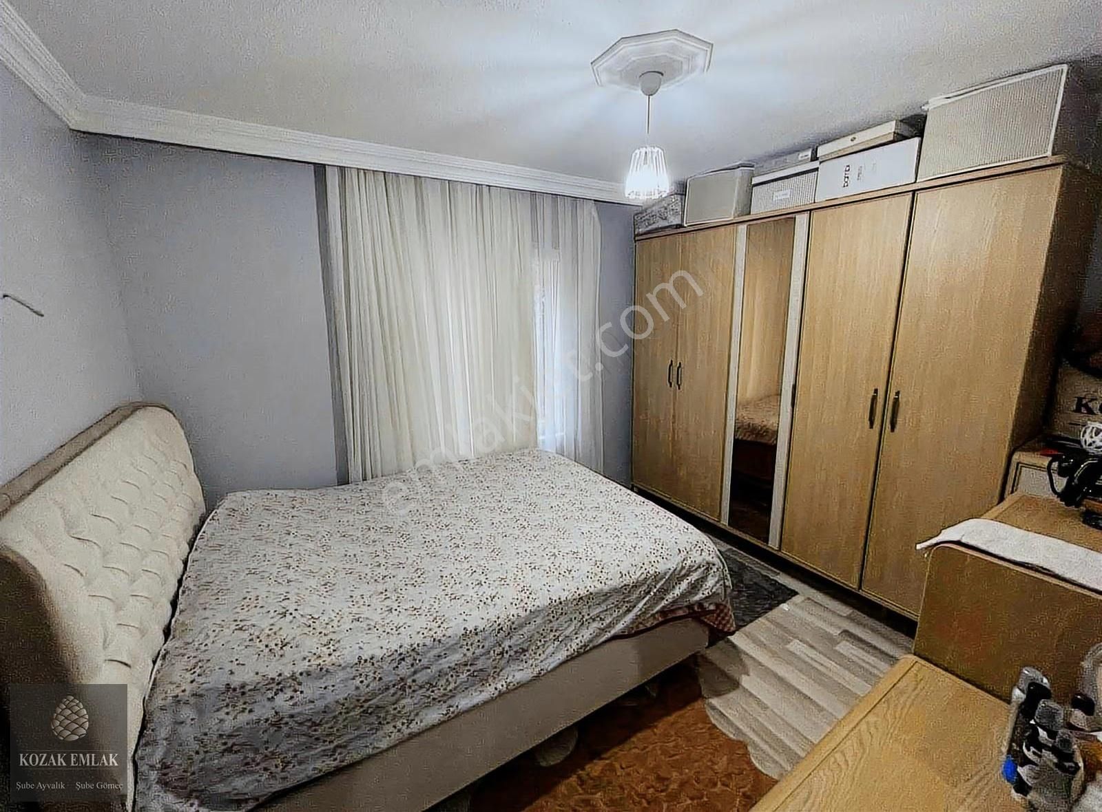 Ayvalıkta Satılık 3 Daire Bulunan Komple Bina - Görsel 25