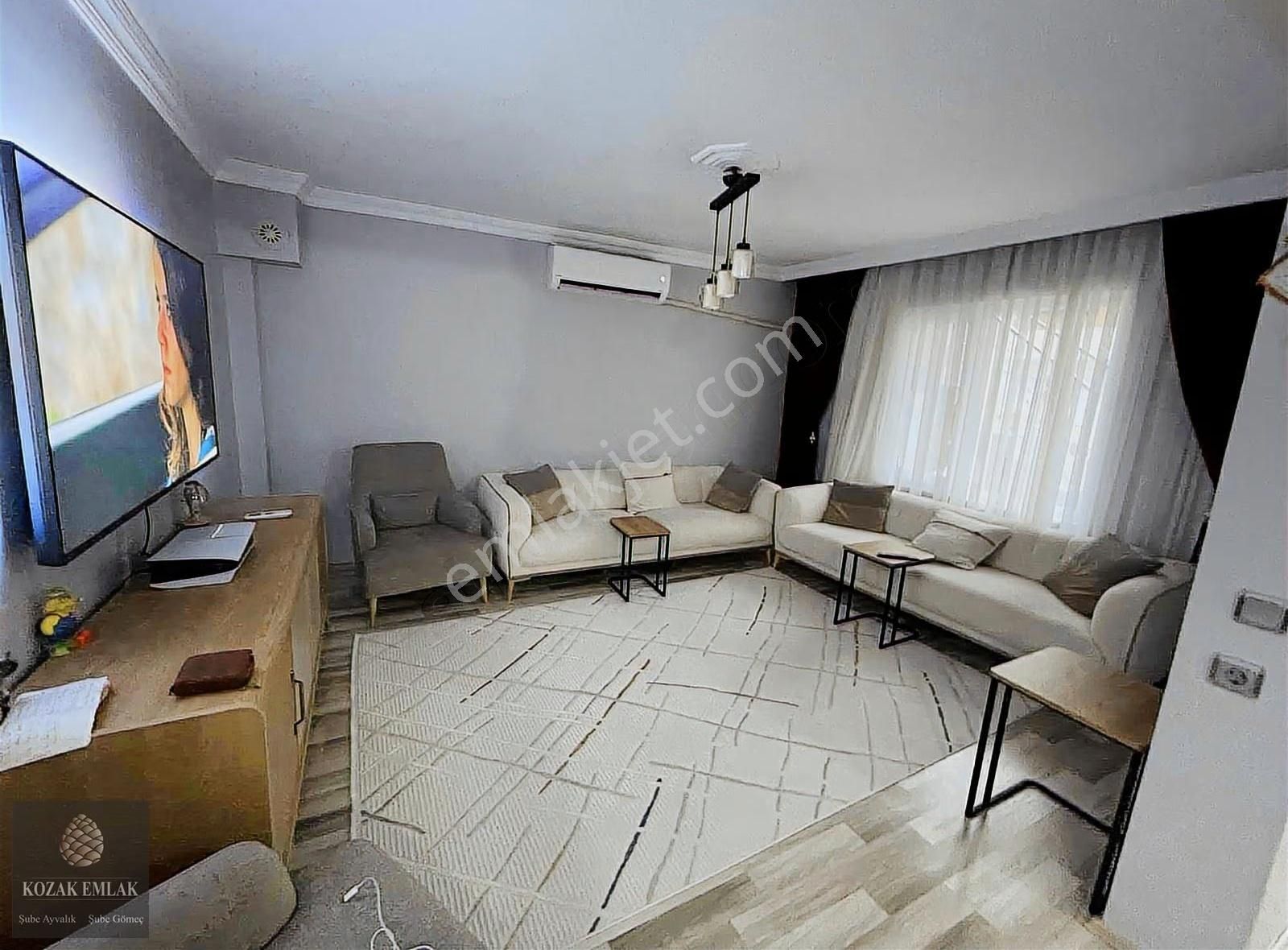 Ayvalıkta Satılık 3 Daire Bulunan Komple Bina - Görsel 31