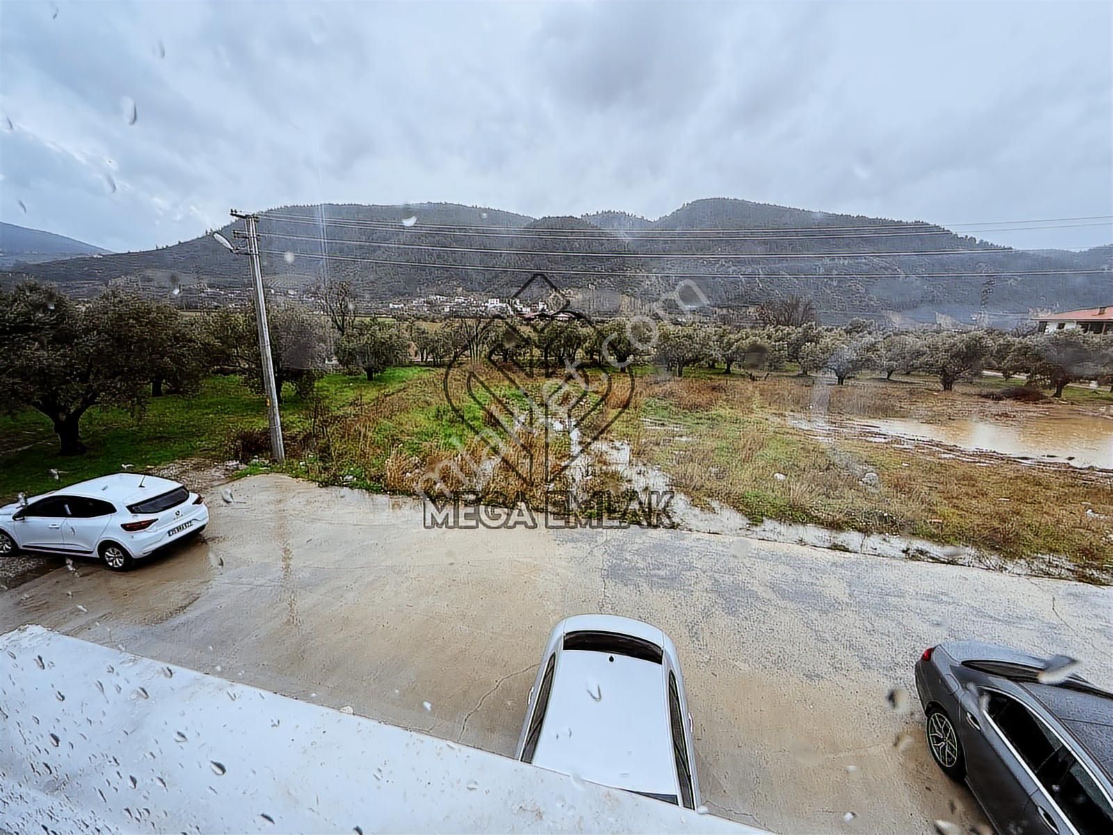 Bayırda Satılık 2+1 Arakat Daire - Görsel 4